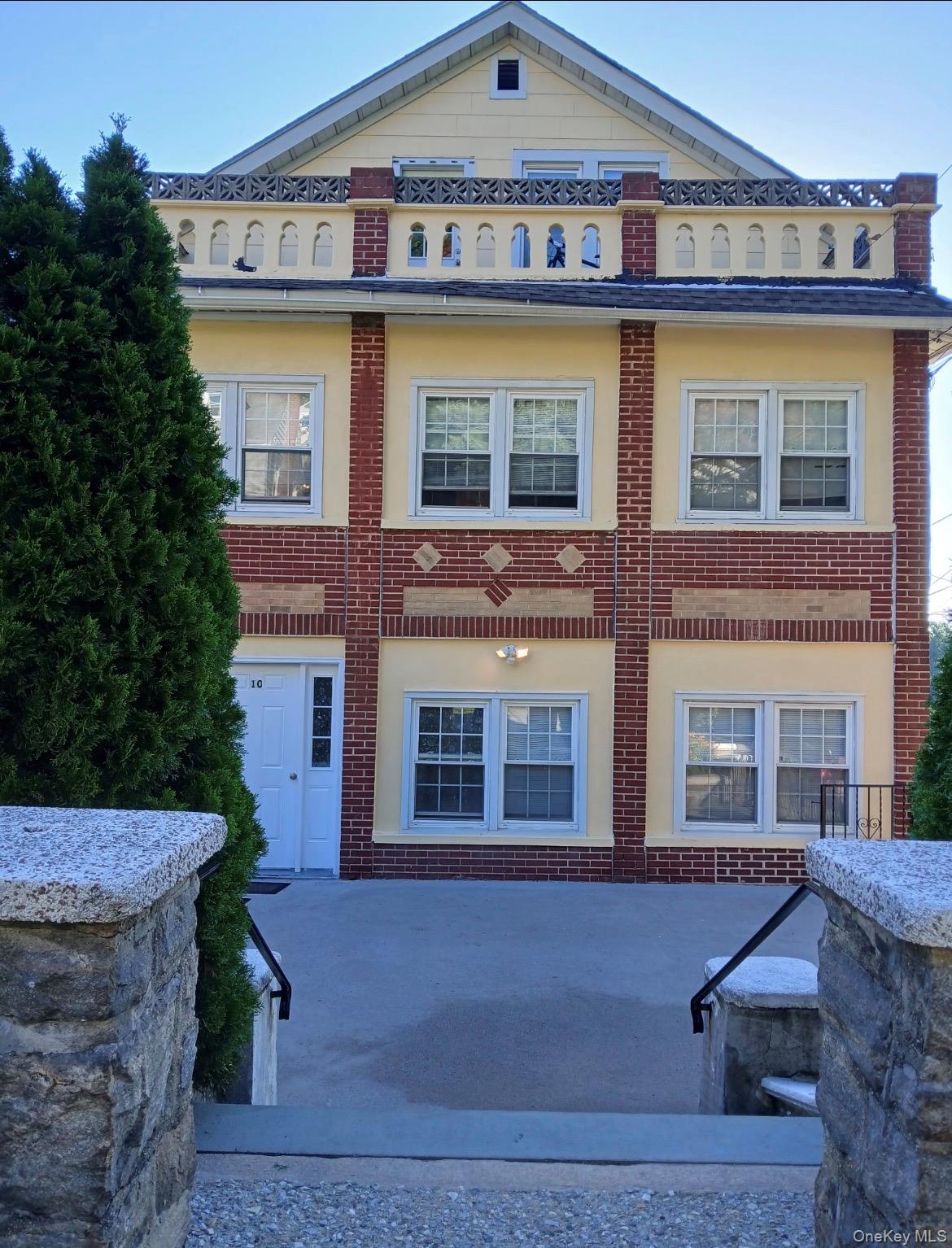 10 Hillbright Terrace, Yonkers NY 10703