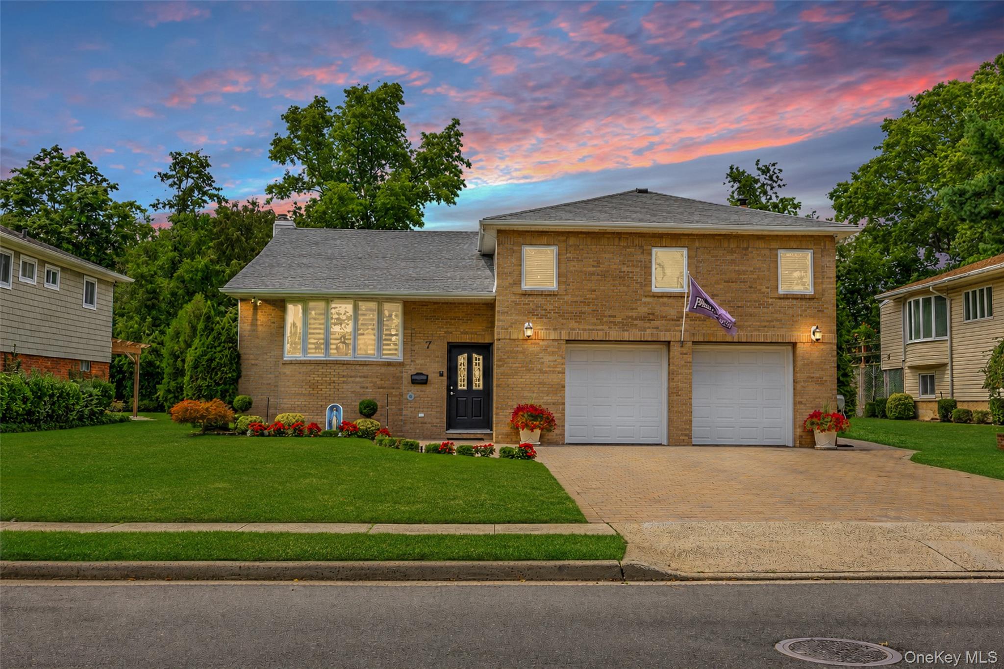 7 Monterey Drive, Manhasset Hills NY 11040