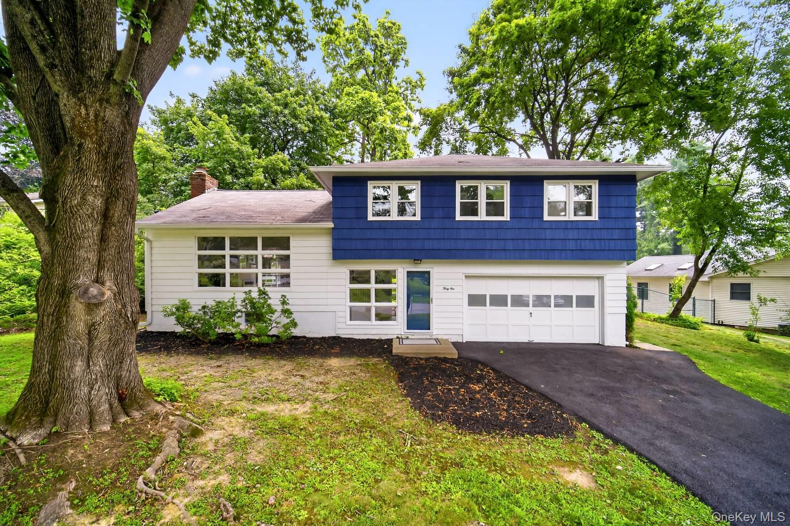 31 Old Farms Road, Poughkeepsie NY 12603