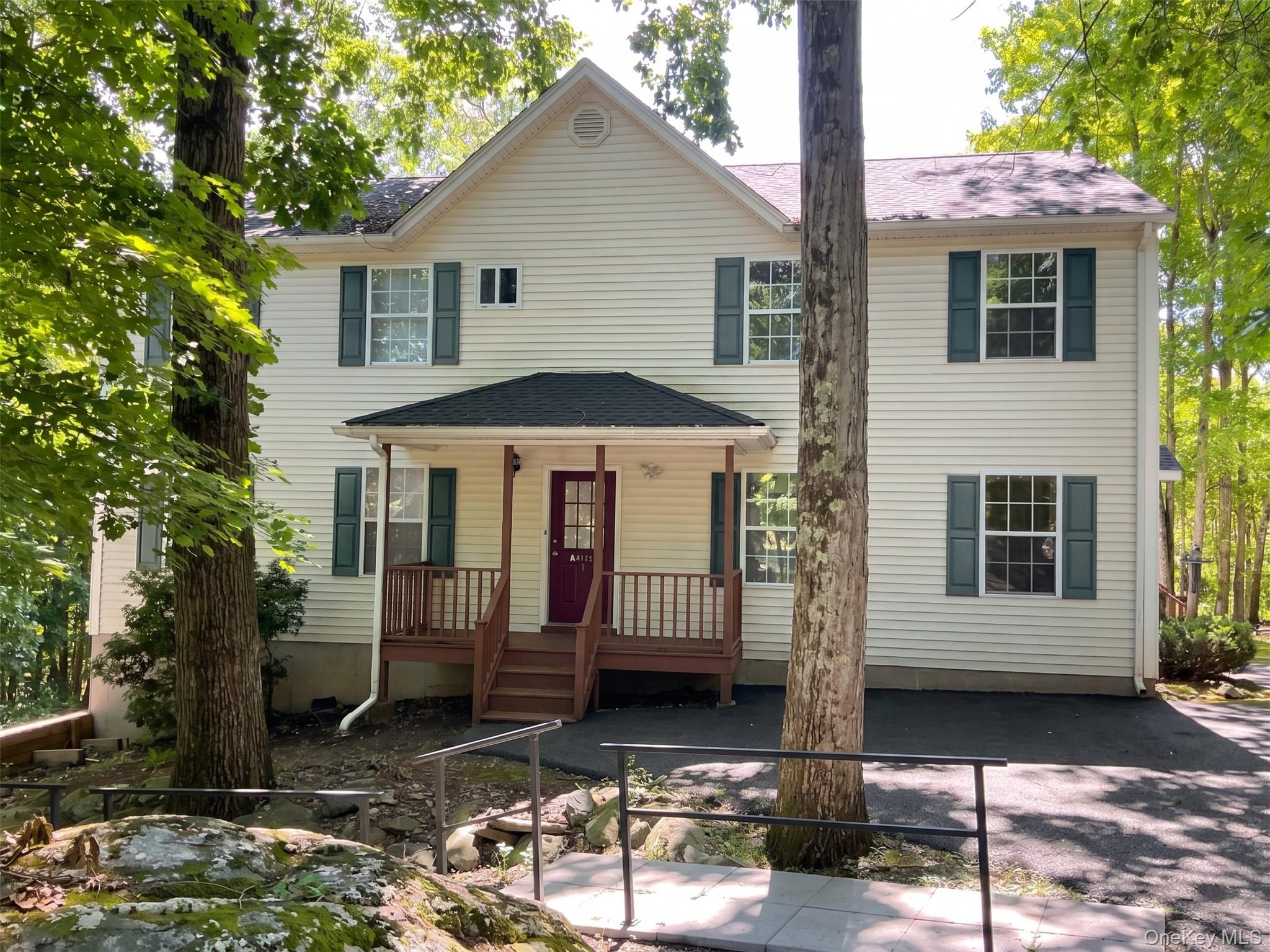 198 N Fostertown Drive, Newburgh NY 12550