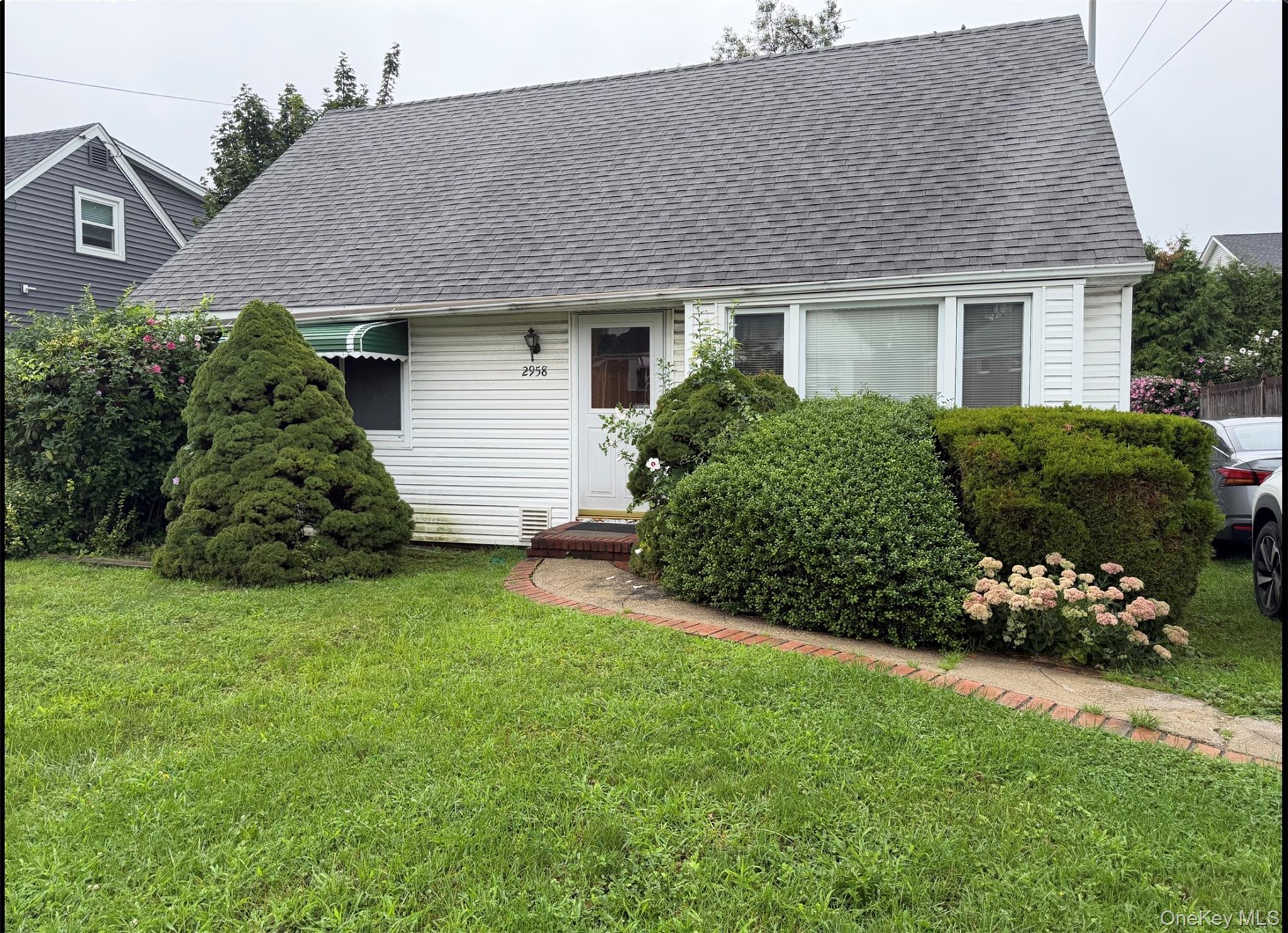 2958 Oceanside Road, Oceanside NY 11572