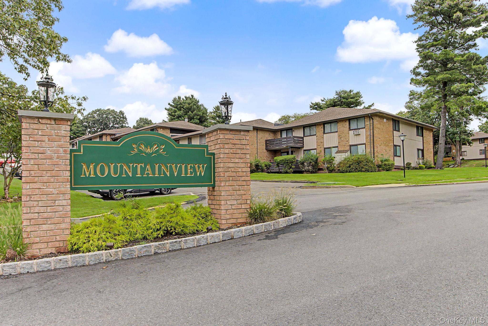 962 Sierra Vista Lane, Valley Cottage NY 10989