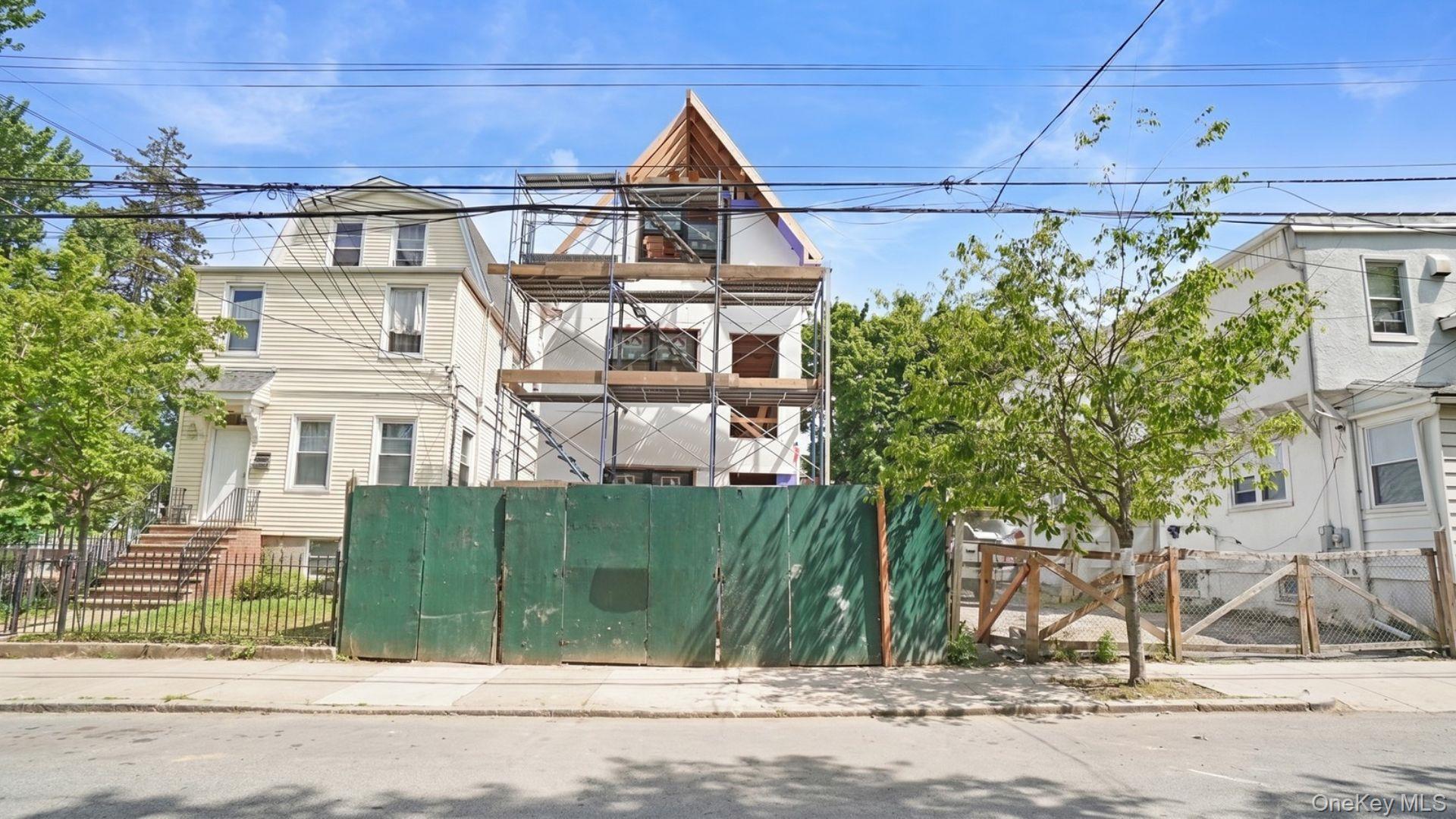 4564 Matilda Avenue, Bronx NY 10470