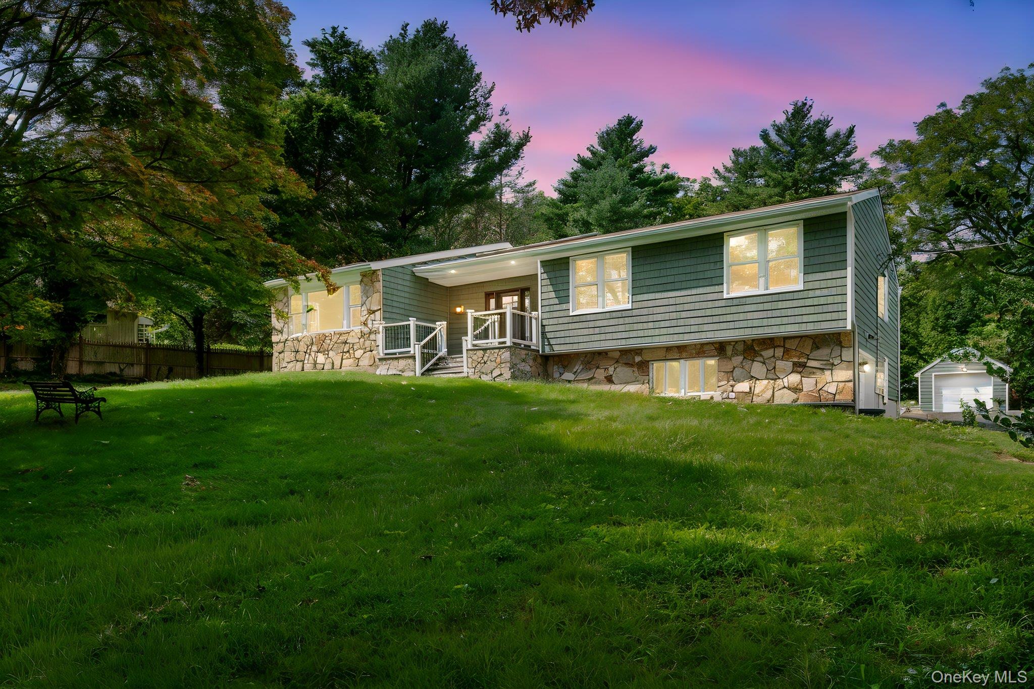 40 Lakeside Drive, Centerport NY 11721
