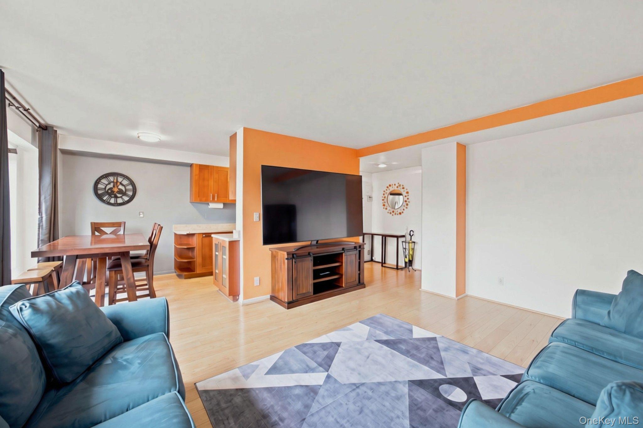 33-65 14th Street Unit 5A, Astoria NY 11106
