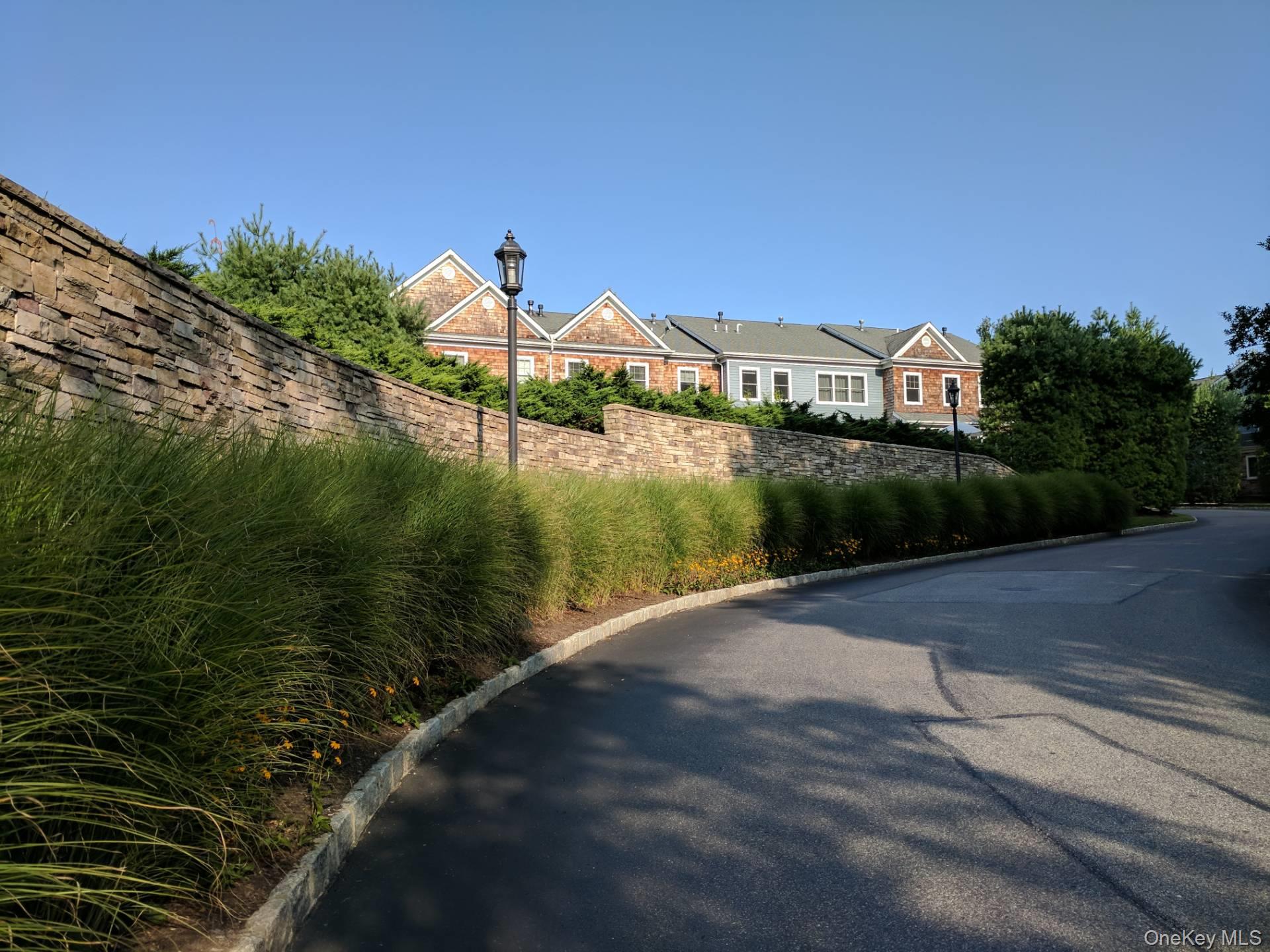 28 Andrew Court, Southampton NY 11968