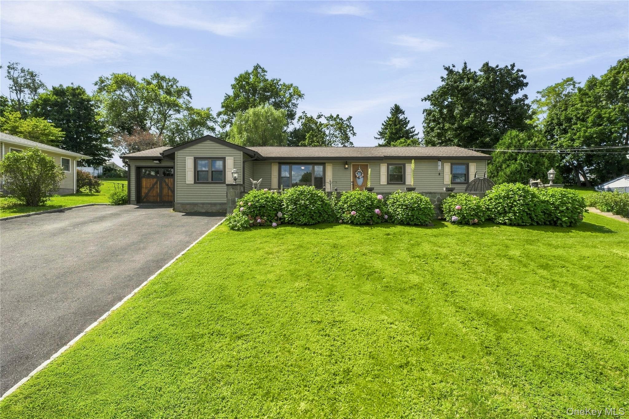 28 Hilltop Drive, Mahopac NY 10541