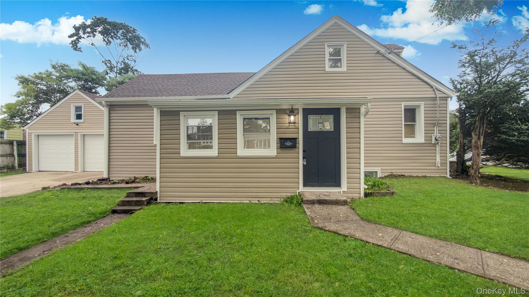 1180 Woodfield Road, Rockville Centre NY 11570