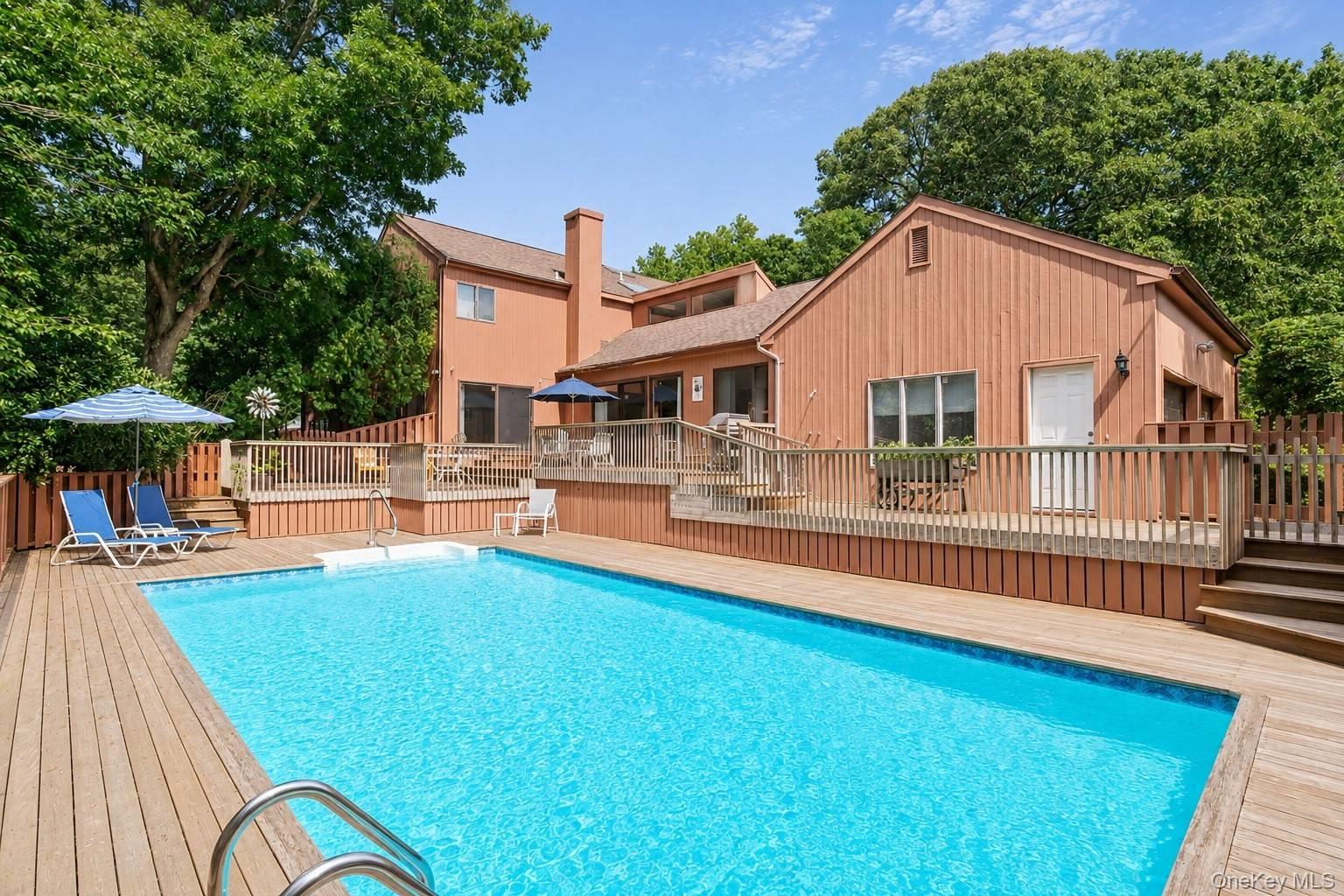 39 Spring Pond Lane, Southampton NY 11968