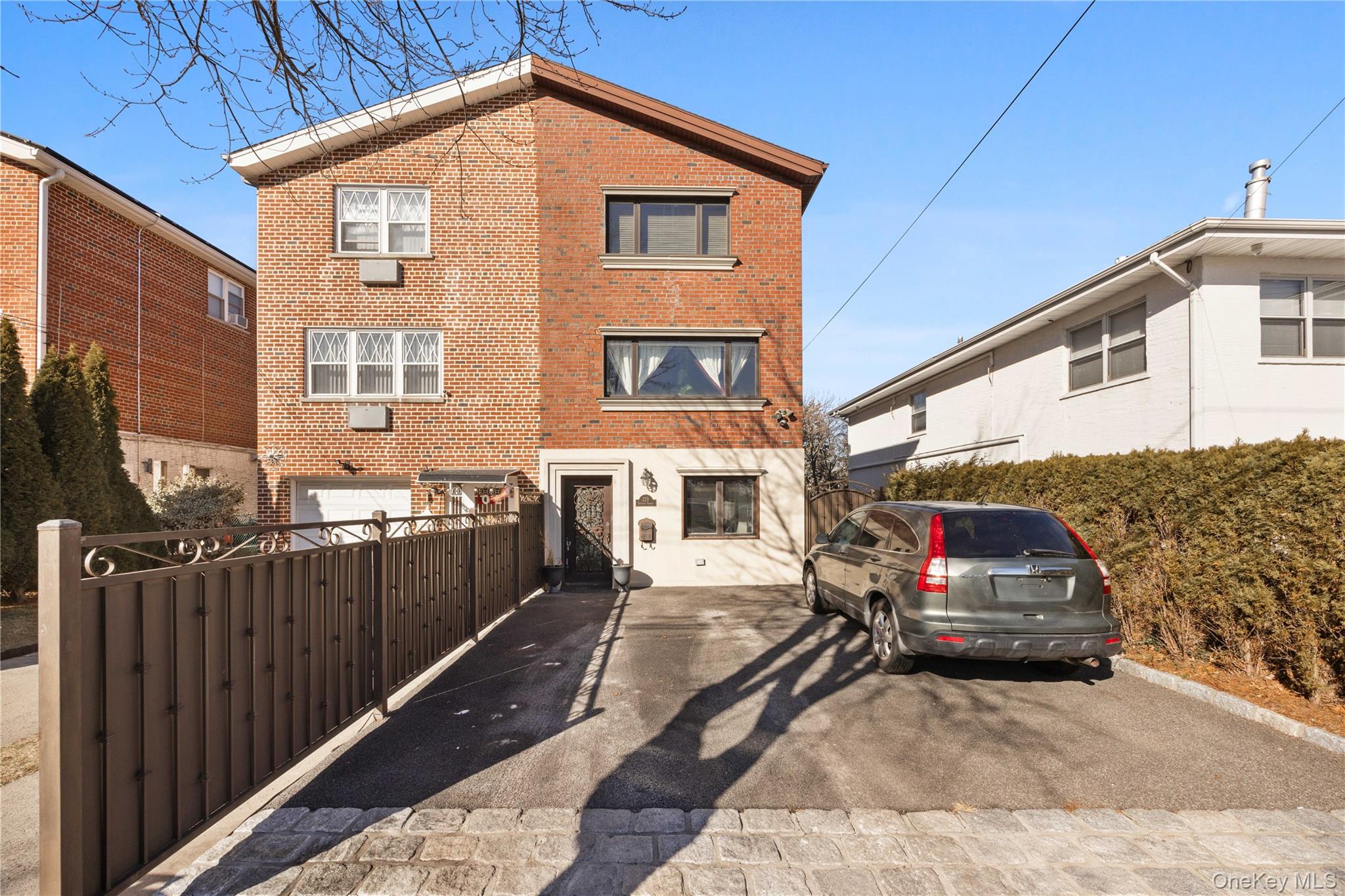 229 Ditmars Street, Bronx NY 10464