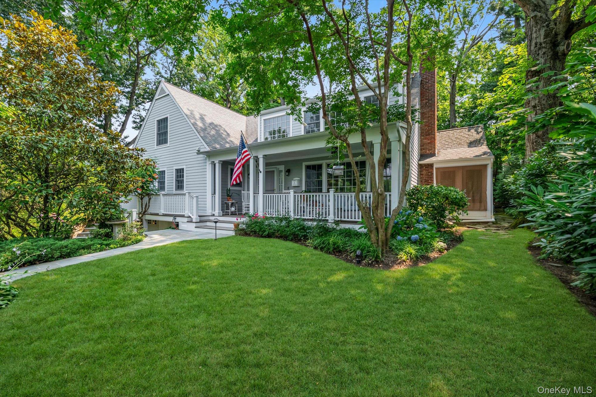 4 Sunset Lane, Port Washington NY 11050