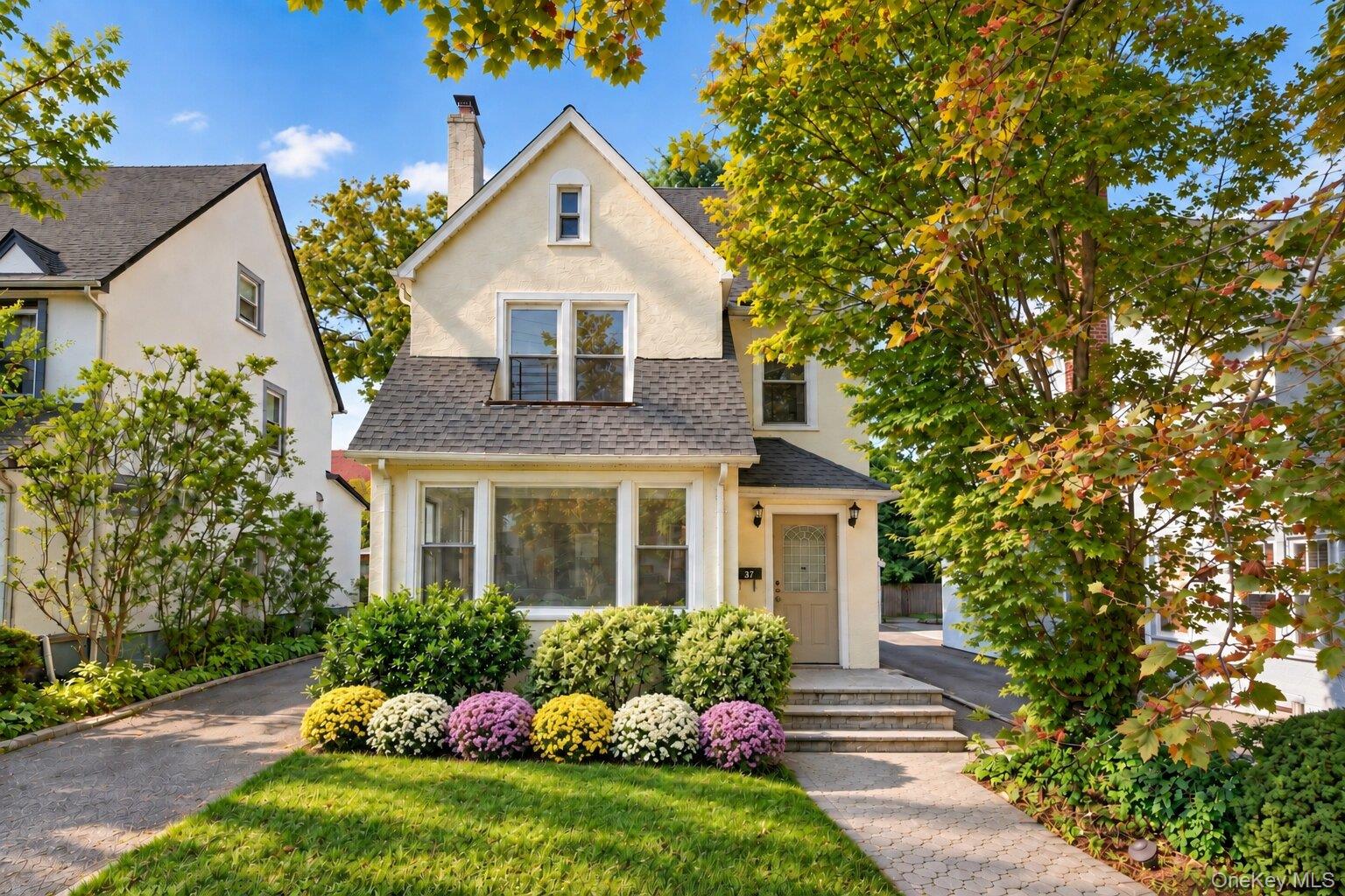 37 Jayson Avenue, Great Neck NY 11021