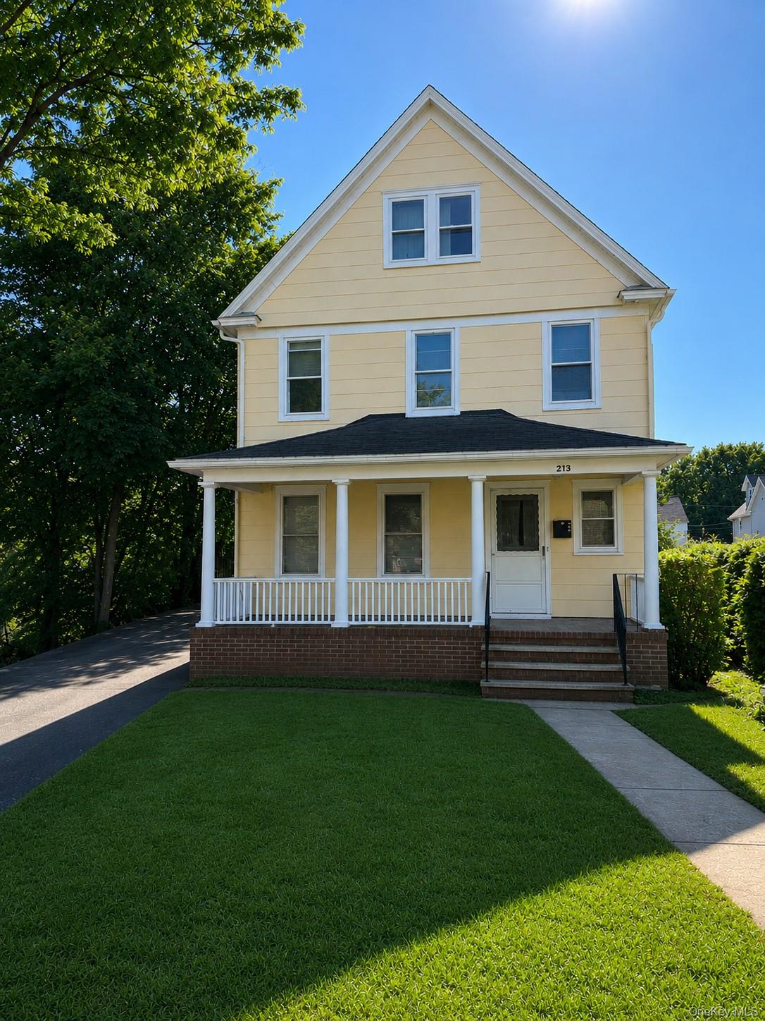 213 Washington Avenue, Cedarhurst NY 11516