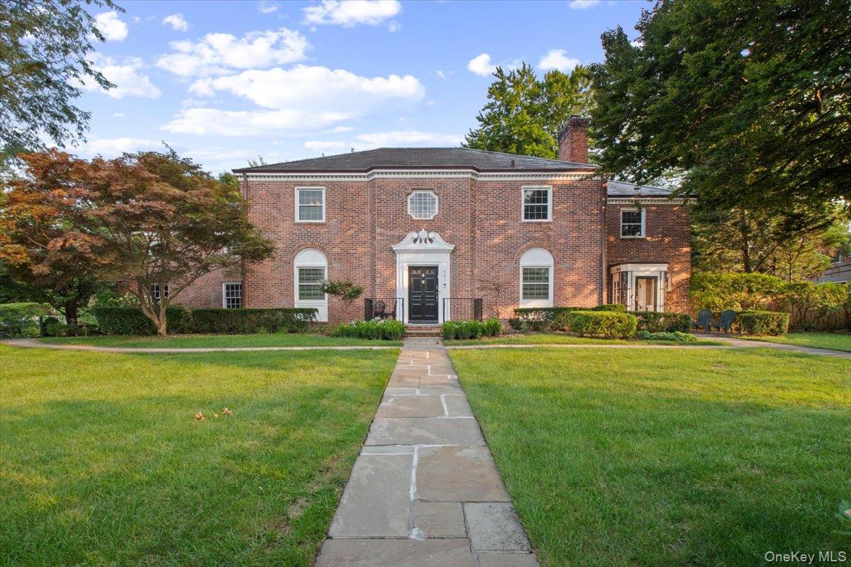 501 Broadway, Lawrence NY 11559