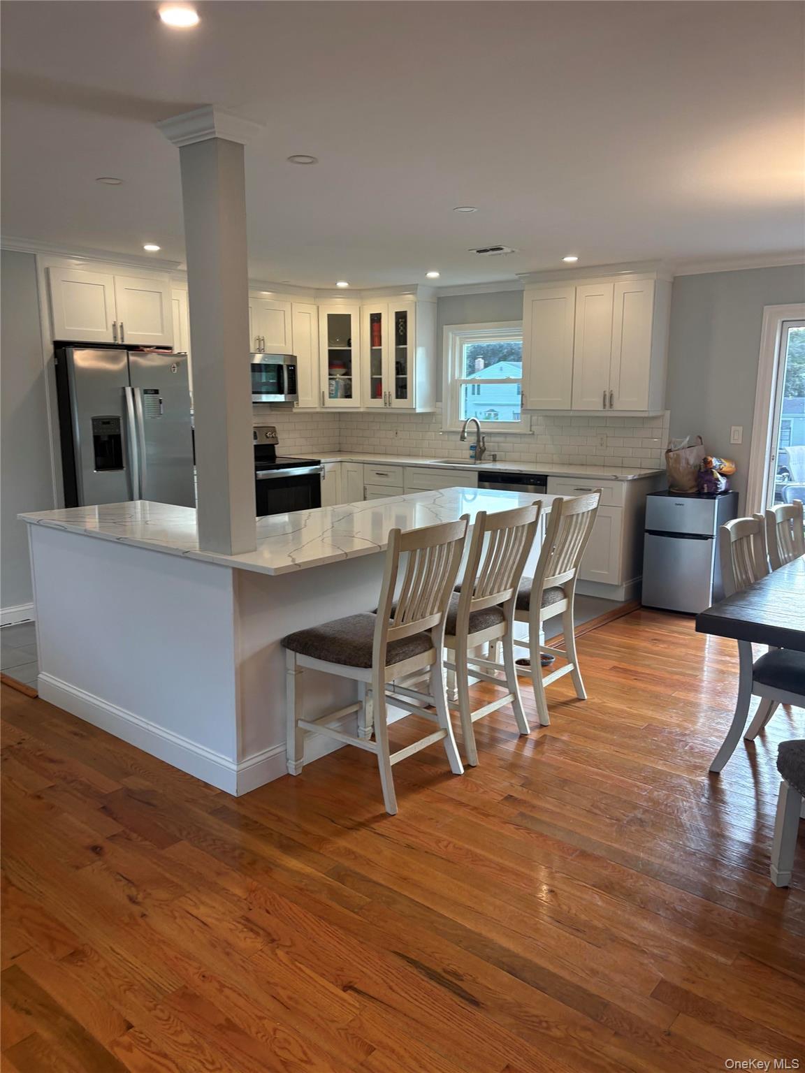 6 Starling Court, Coram NY 11727