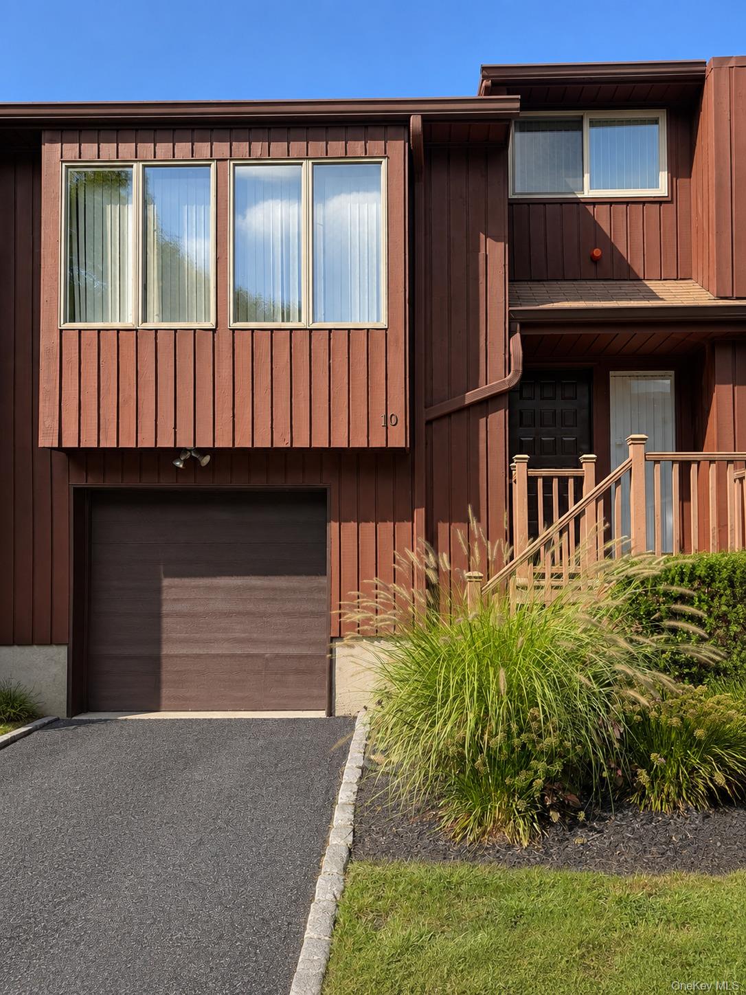 10 Braemar Court, New City NY 10956