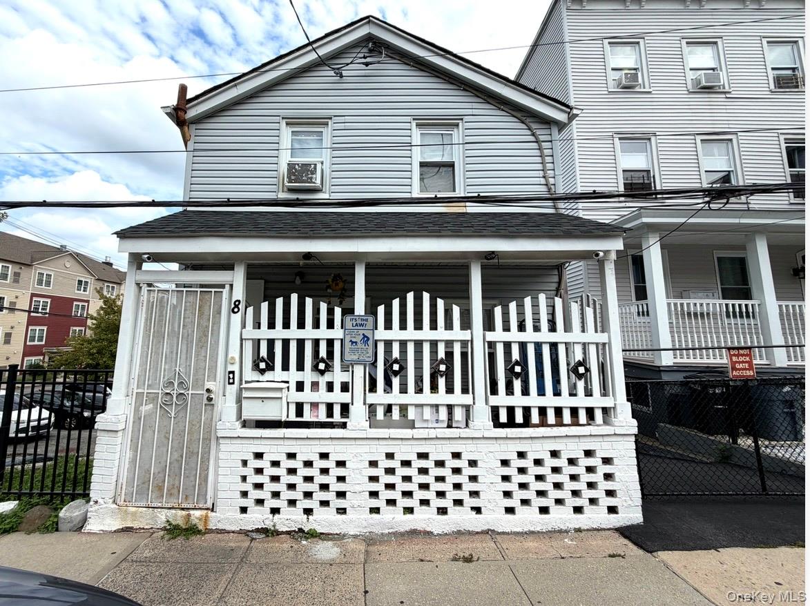 8 Ritters Lane, Yonkers NY 10703