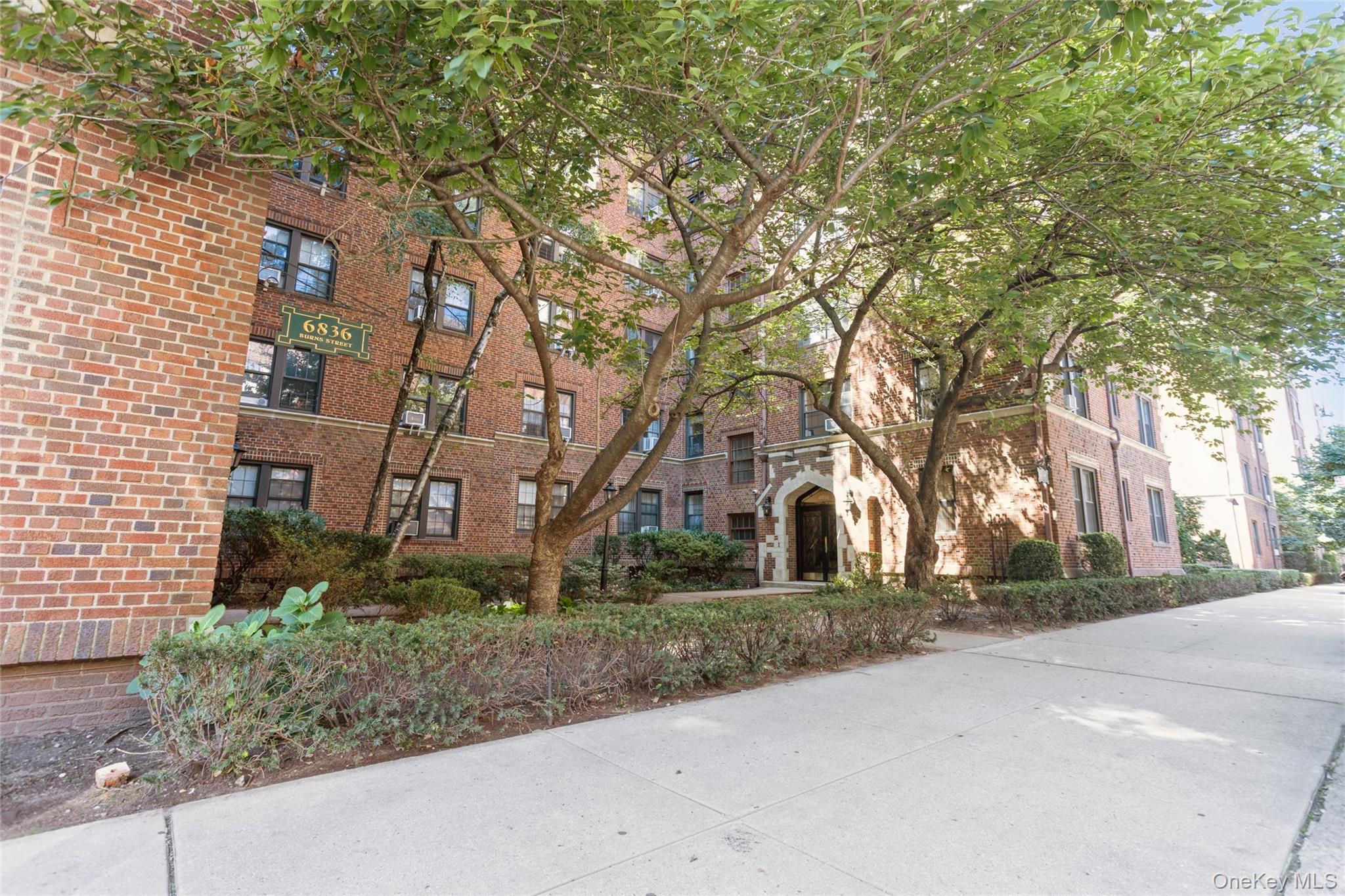 68-36 Burns Street Unit D1, Forest Hills NY 11375