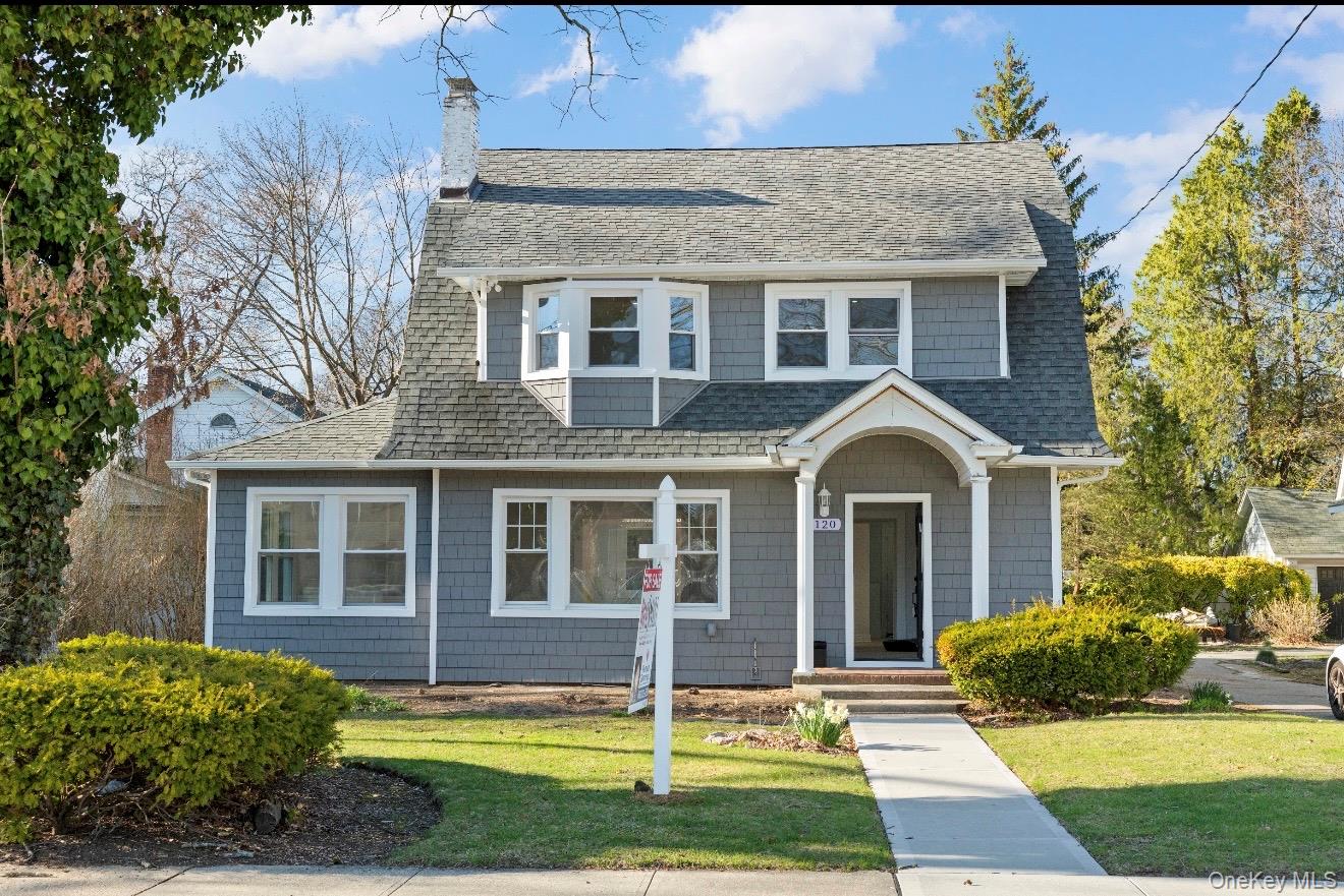 120 Lena Avenue, Freeport NY 11520