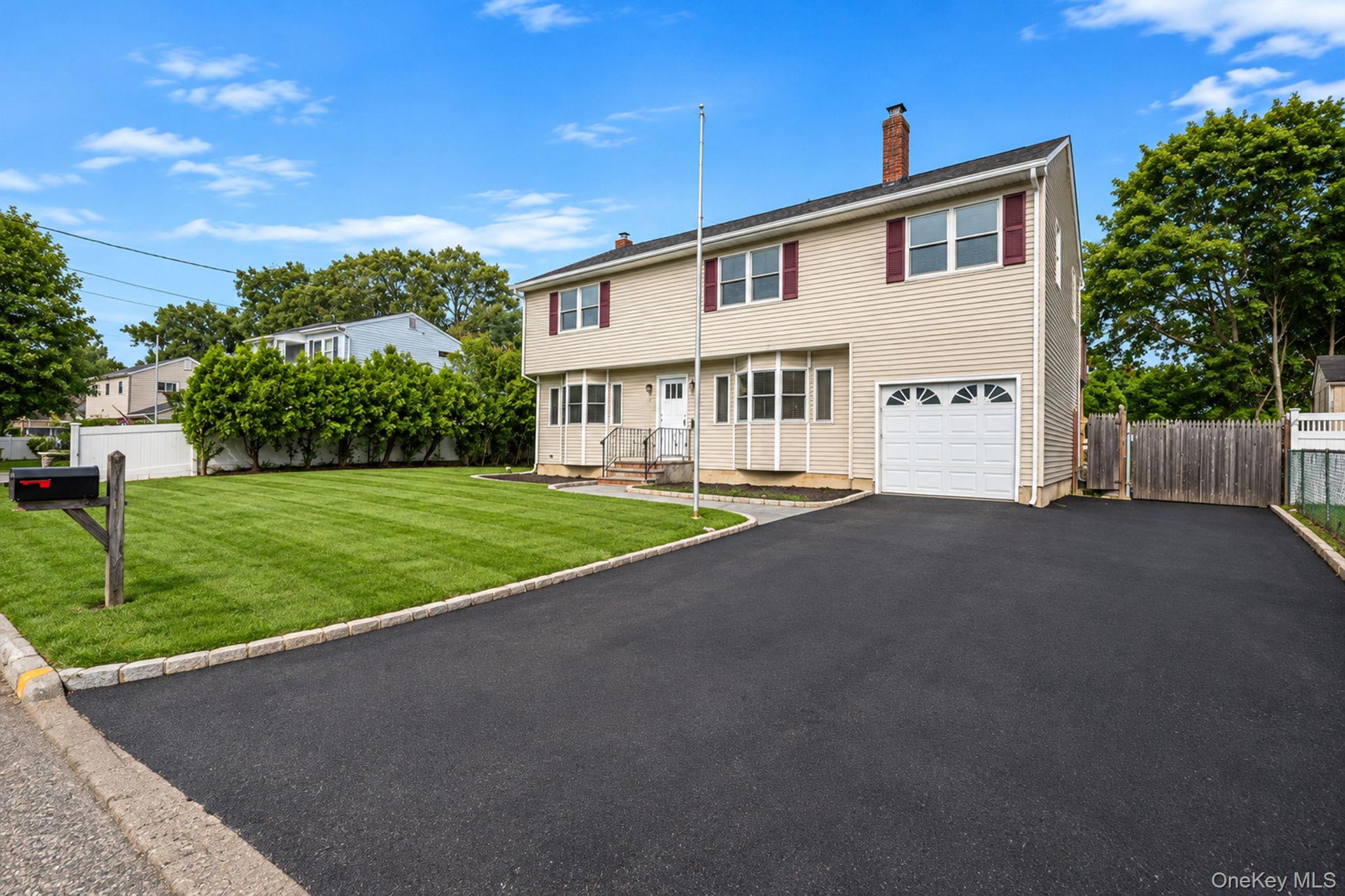 35 Colony Road, Port Jefferson NY 11776