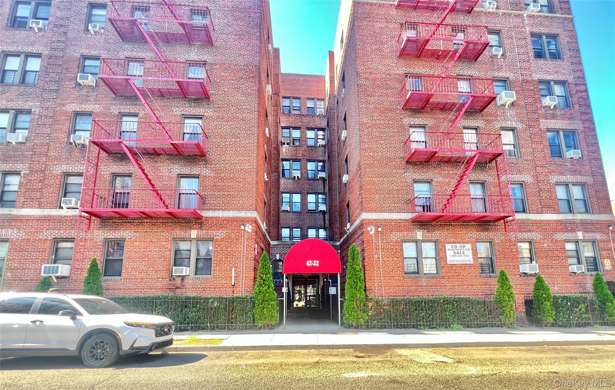 42-52 Layton Street Unit 5C, Elmhurst NY 11373