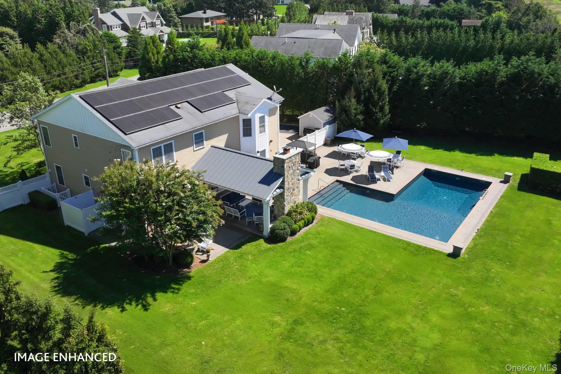 23 Knollwood Drive, Southampton NY 11968