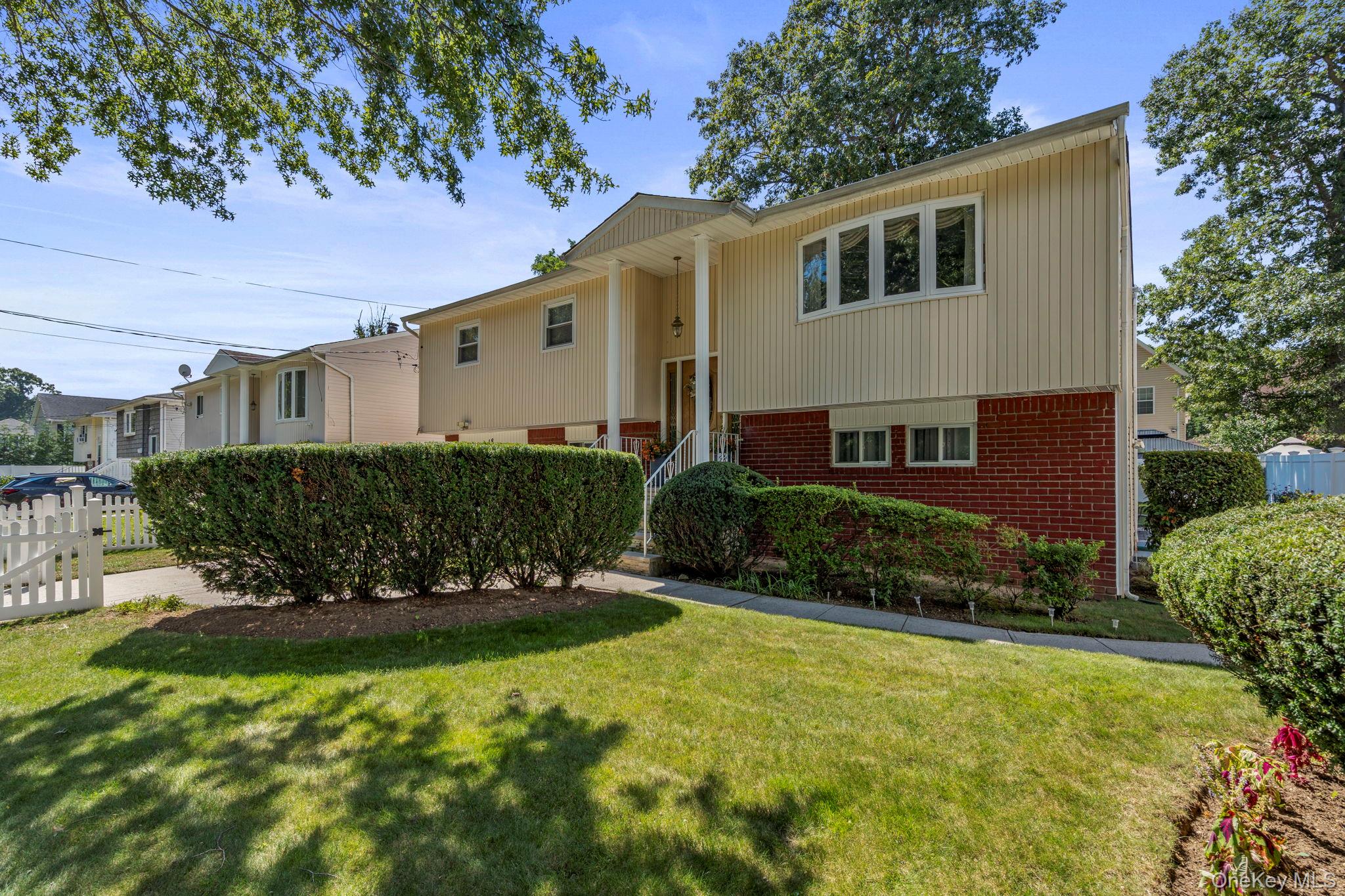 18 Brooklyn Avenue, Roosevelt NY 11575