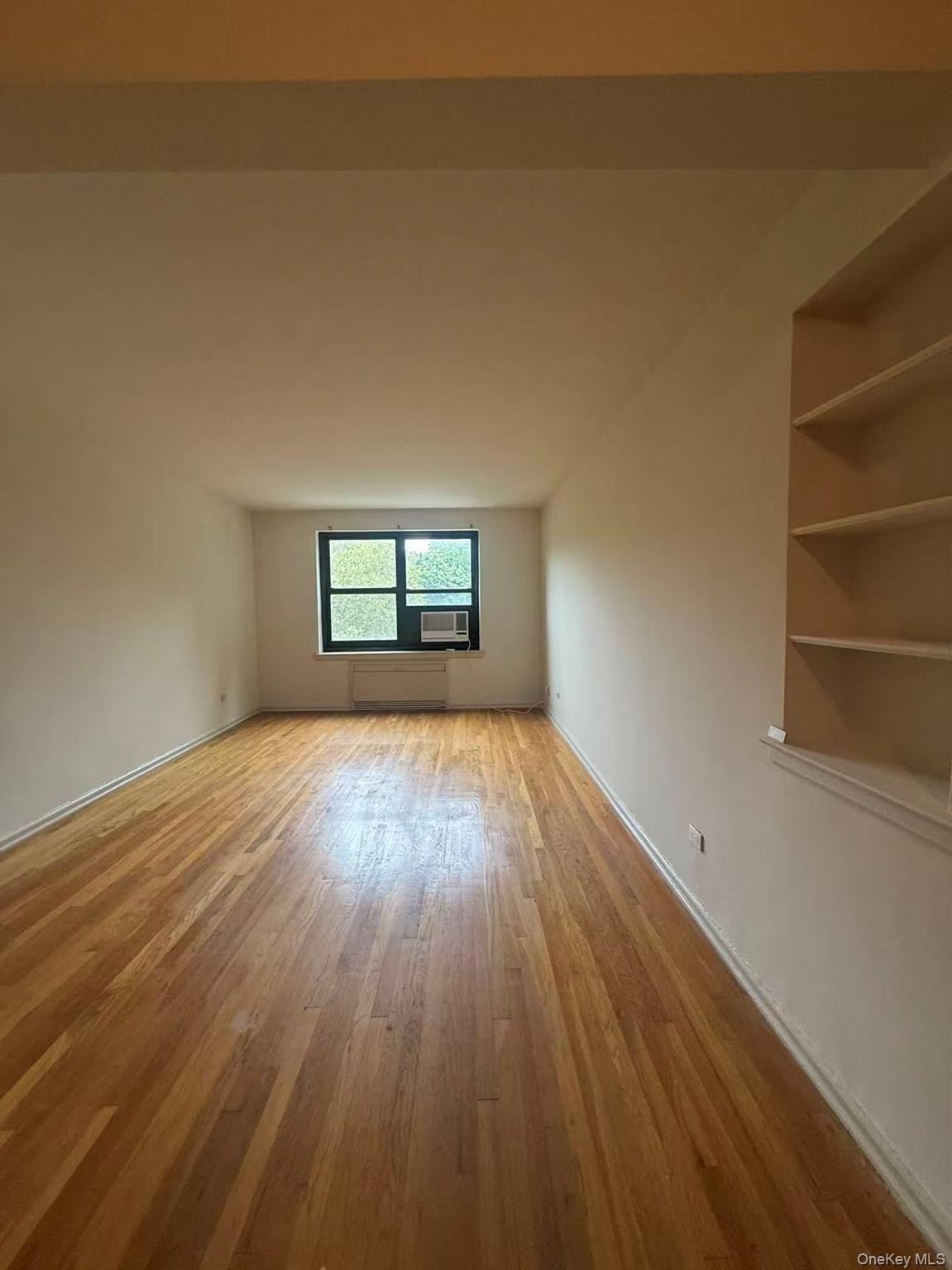 21110 73 Avenue Unit 4G, Bayside NY 11364