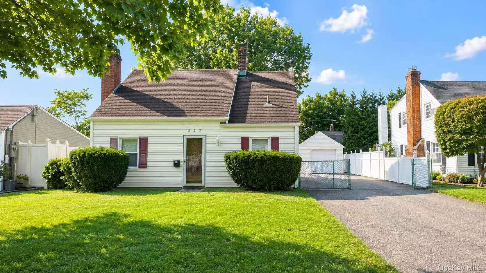 326 Curtis Avenue, Carle Place NY 11514