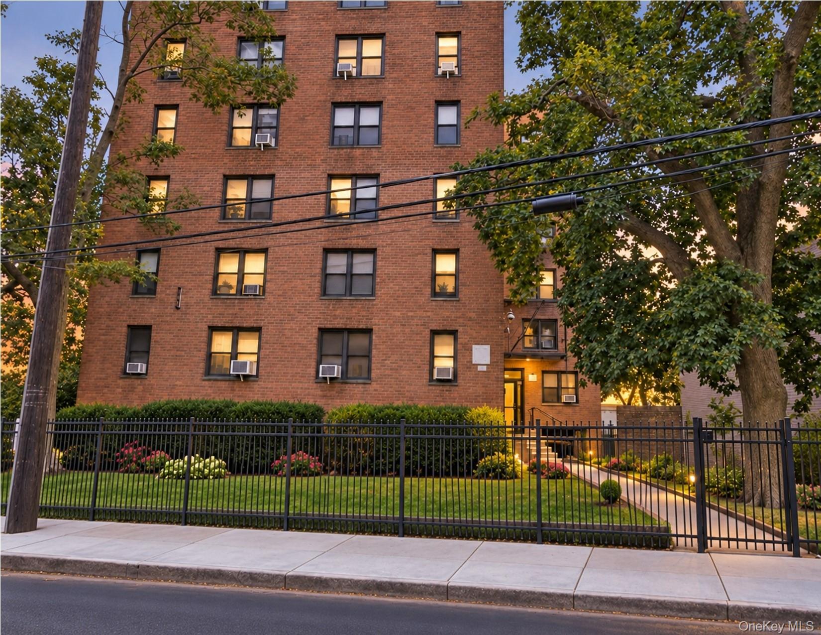 2287 Mott Avenue Unit 6D, Far Rockaway NY 11691