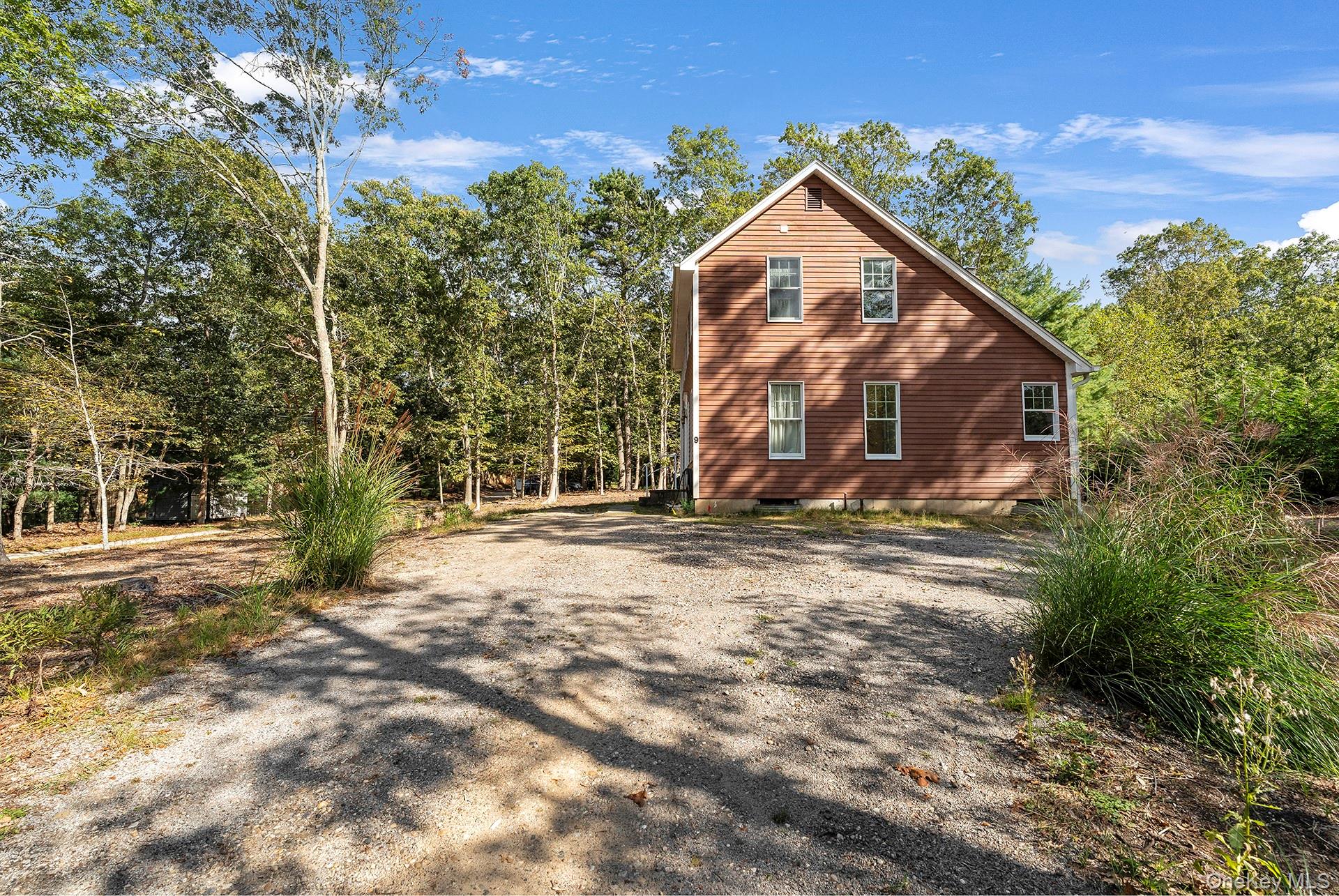 9 Wood Lot Lane, East Hampton NY 11937