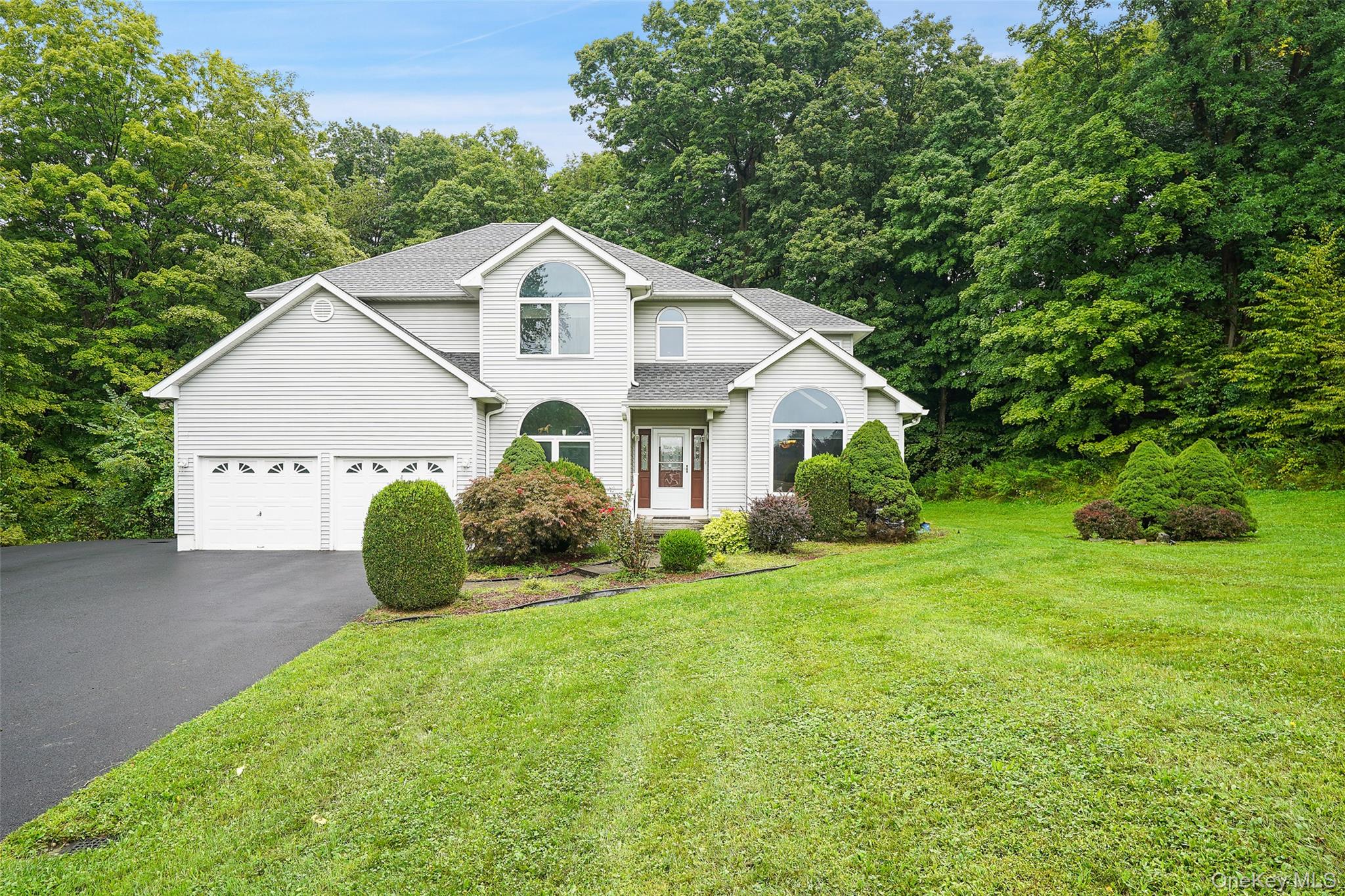 18 Bray Farm Lane, Wappingers Falls NY 12590