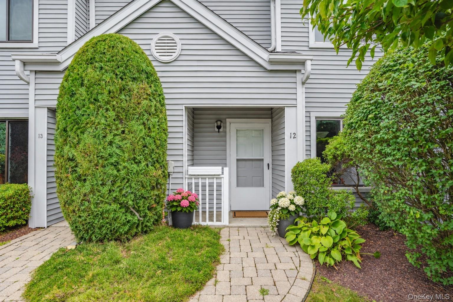12 Country Place, Mohegan Lake NY 10547