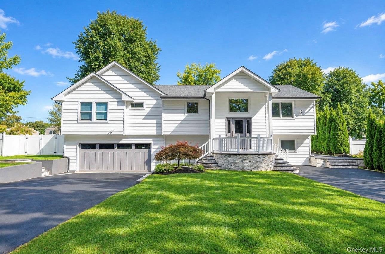 15 Dillon Drive, Dix Hills NY 11746