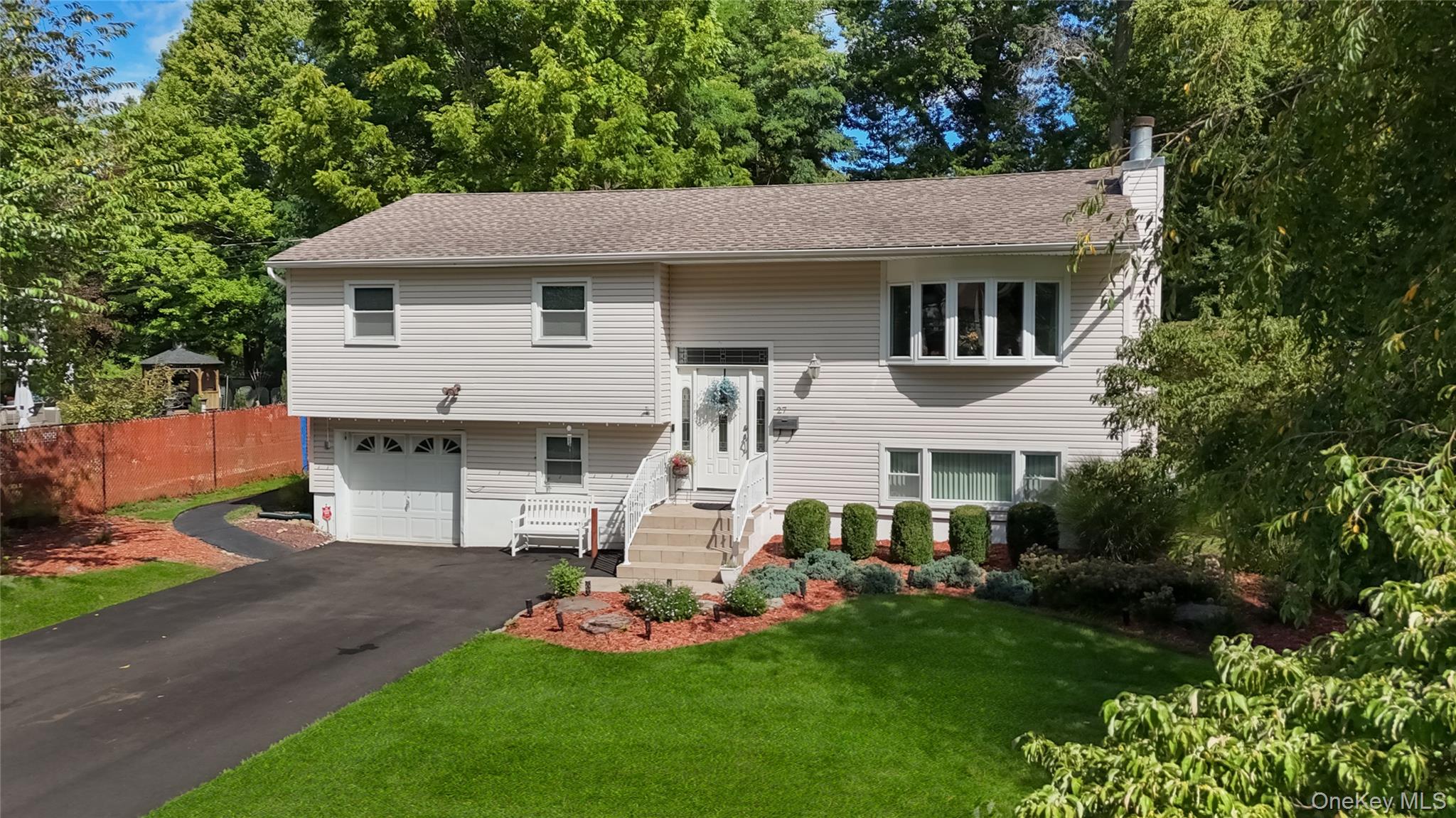 27 Will Rogers Lane, Nanuet NY 10954
