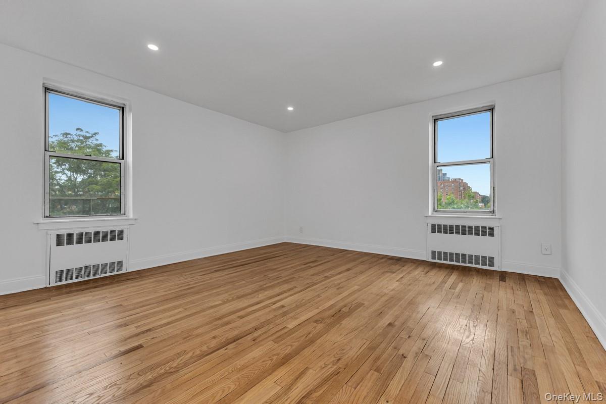 65-35 Yellowstone . Boulevard Unit 6F, Forest Hills NY 11375