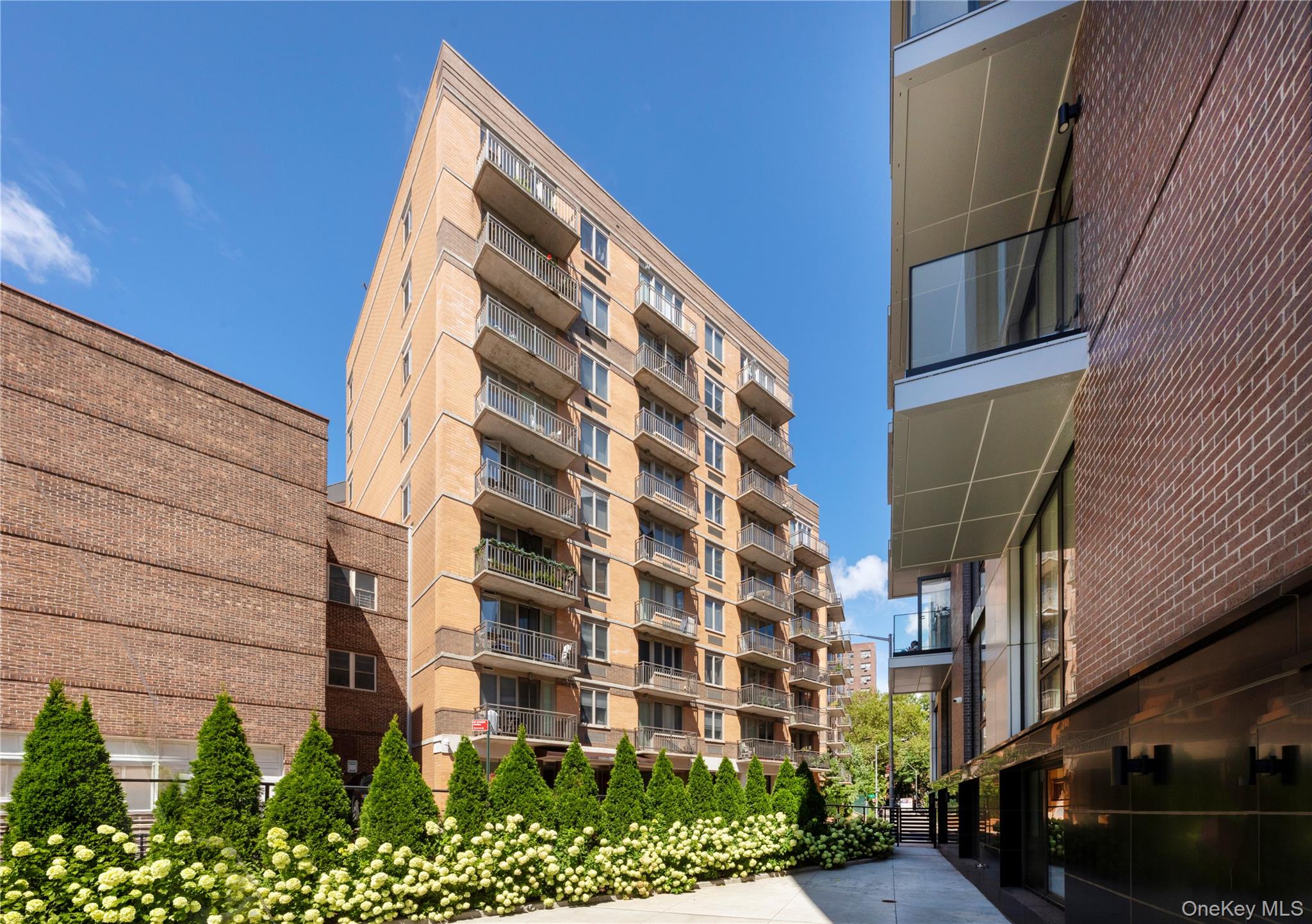 116-11 Curzon Road Unit 4C, Kew Gardens NY 11418