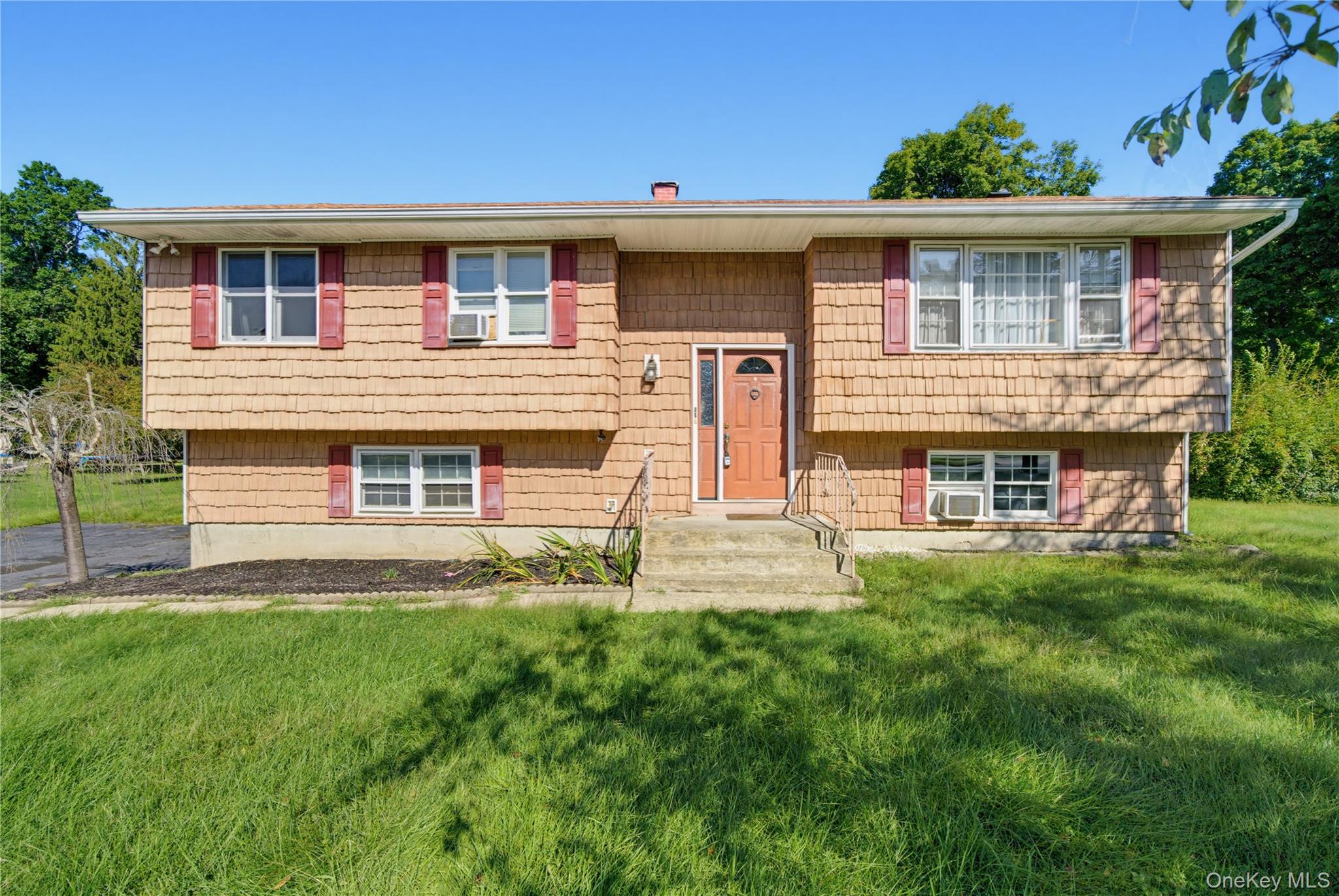 124 Barnes Road, Washingtonville NY 10992
