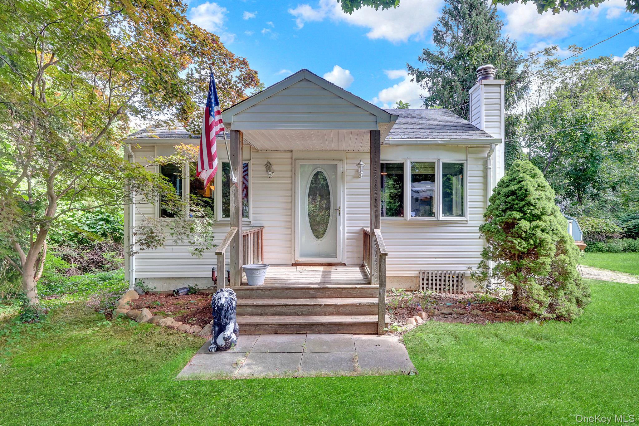 130 Hawthorne Road, Rocky Point NY 11778