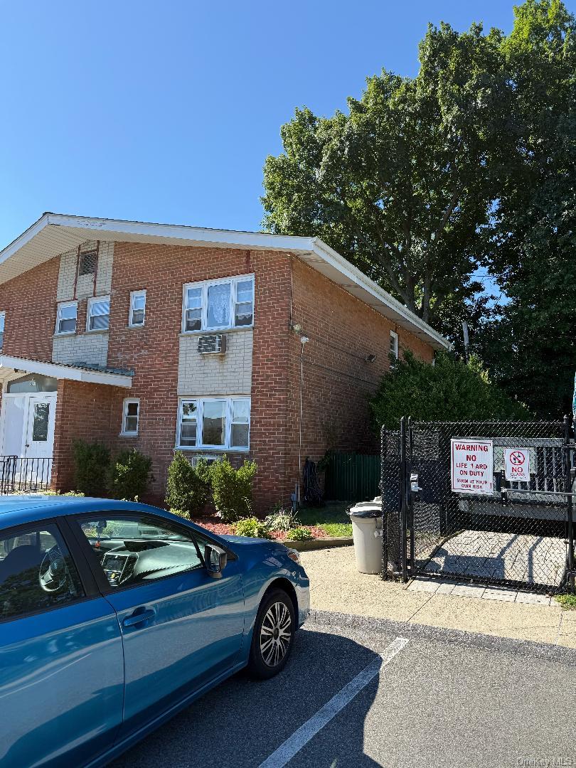 675 Pelham Road Unit D-14, New Rochelle NY 10805