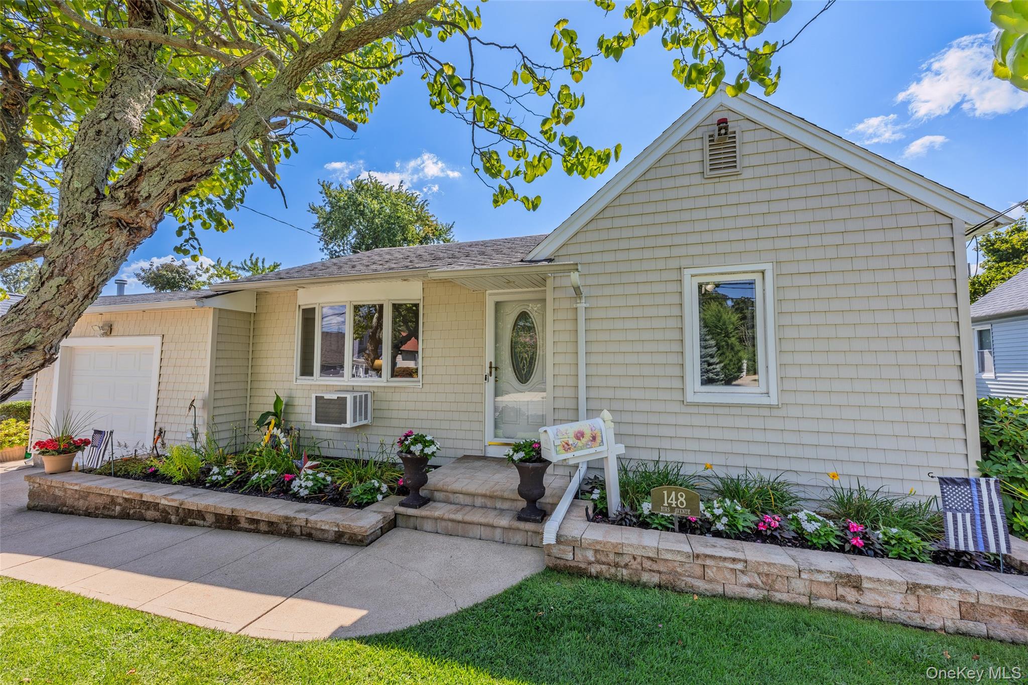 148 Birs Avenue, Lindenhurst NY 11757