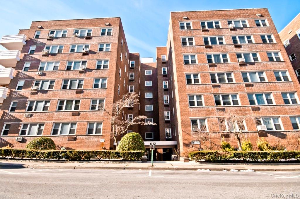 30 E Hartsdale Avenue Unit 3E, Hartsdale NY 10530