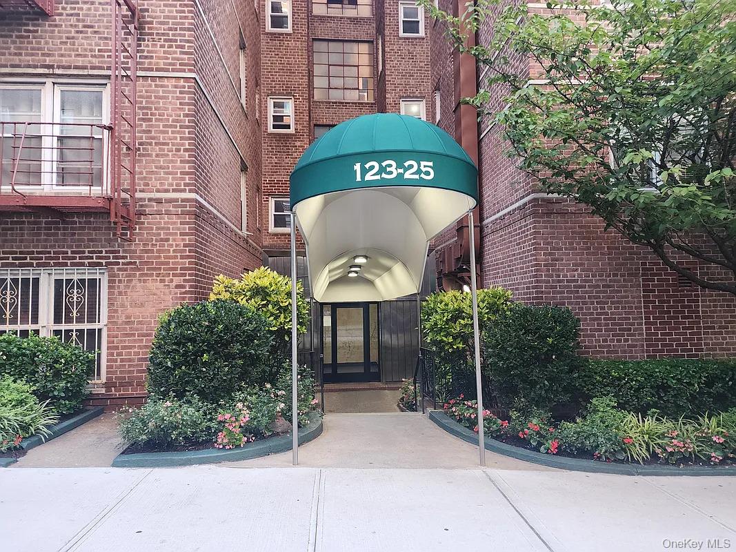 123-25 82nd Avenue Unit 2T, Kew Gardens NY 11415
