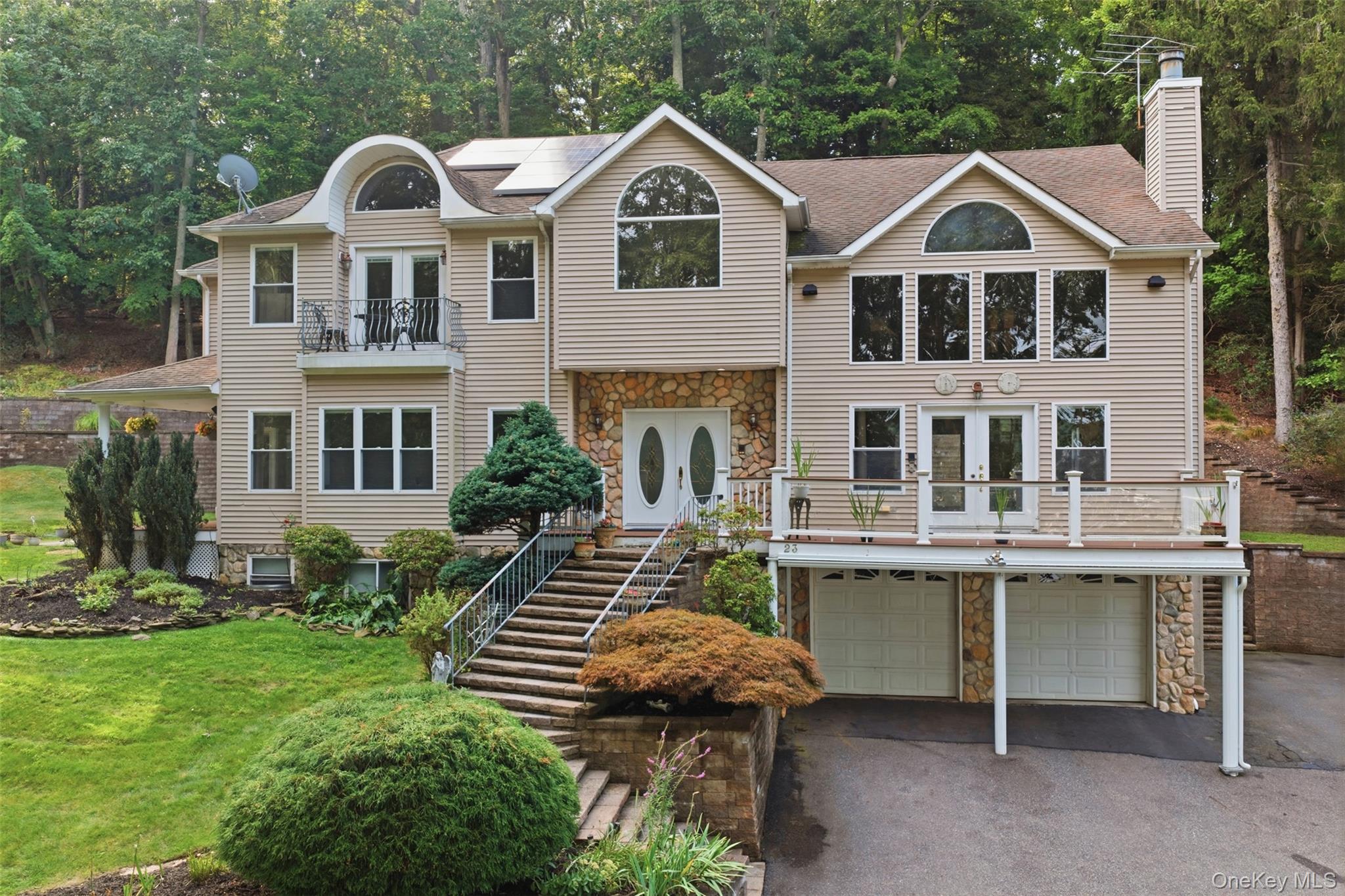 23 Beach Plum Drive, Centerport NY 11721