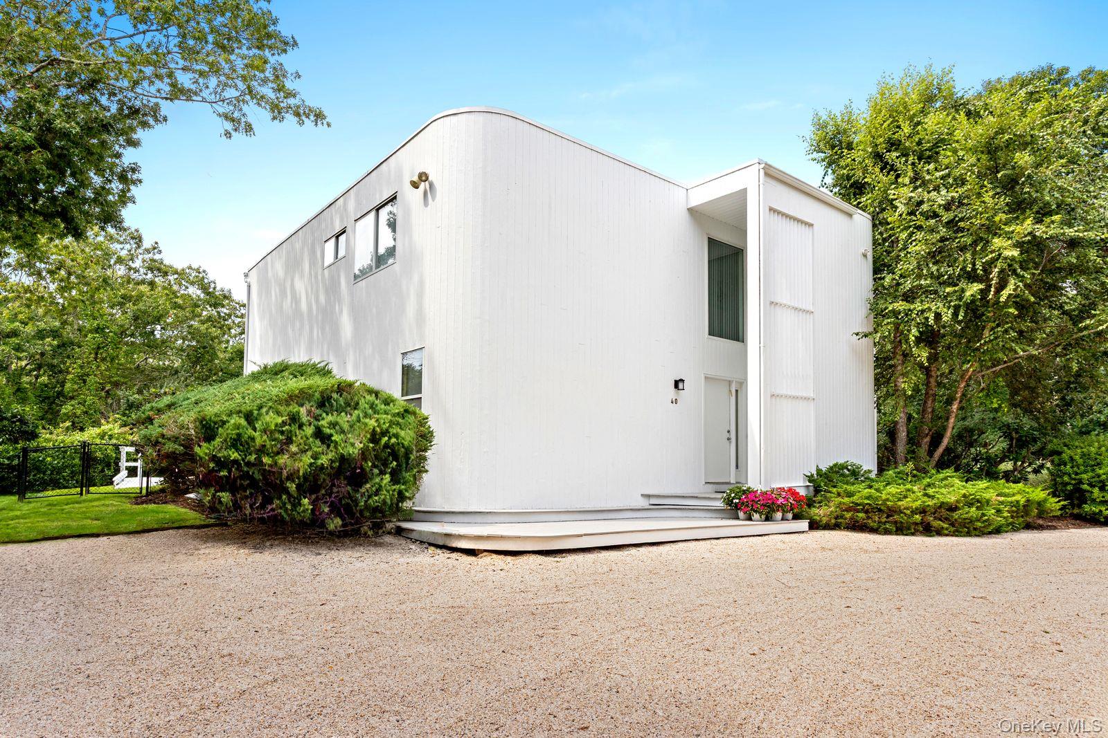 40 Peacock Path, East Quogue NY 11942