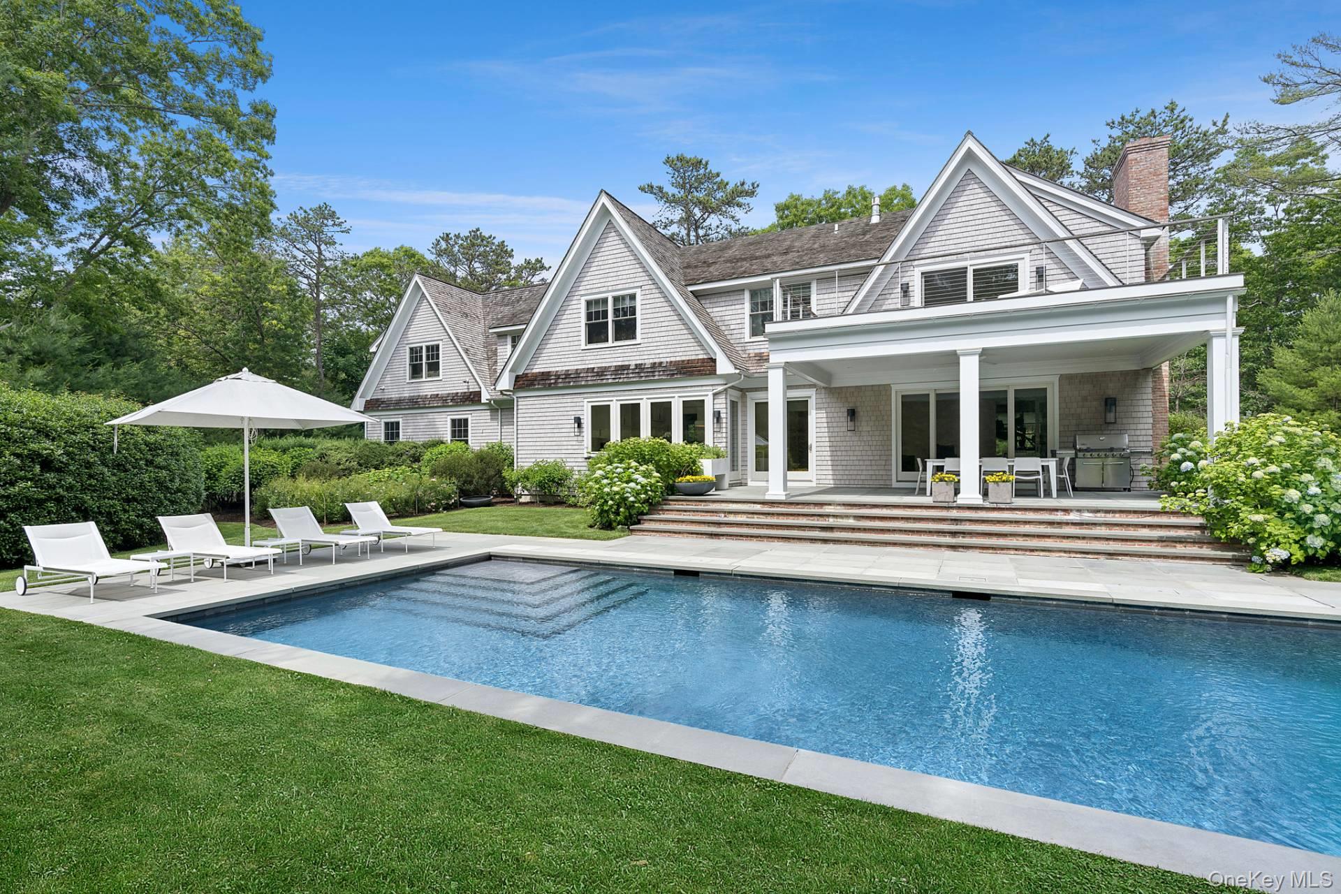 198 Bull Path, East Hampton NY 11937