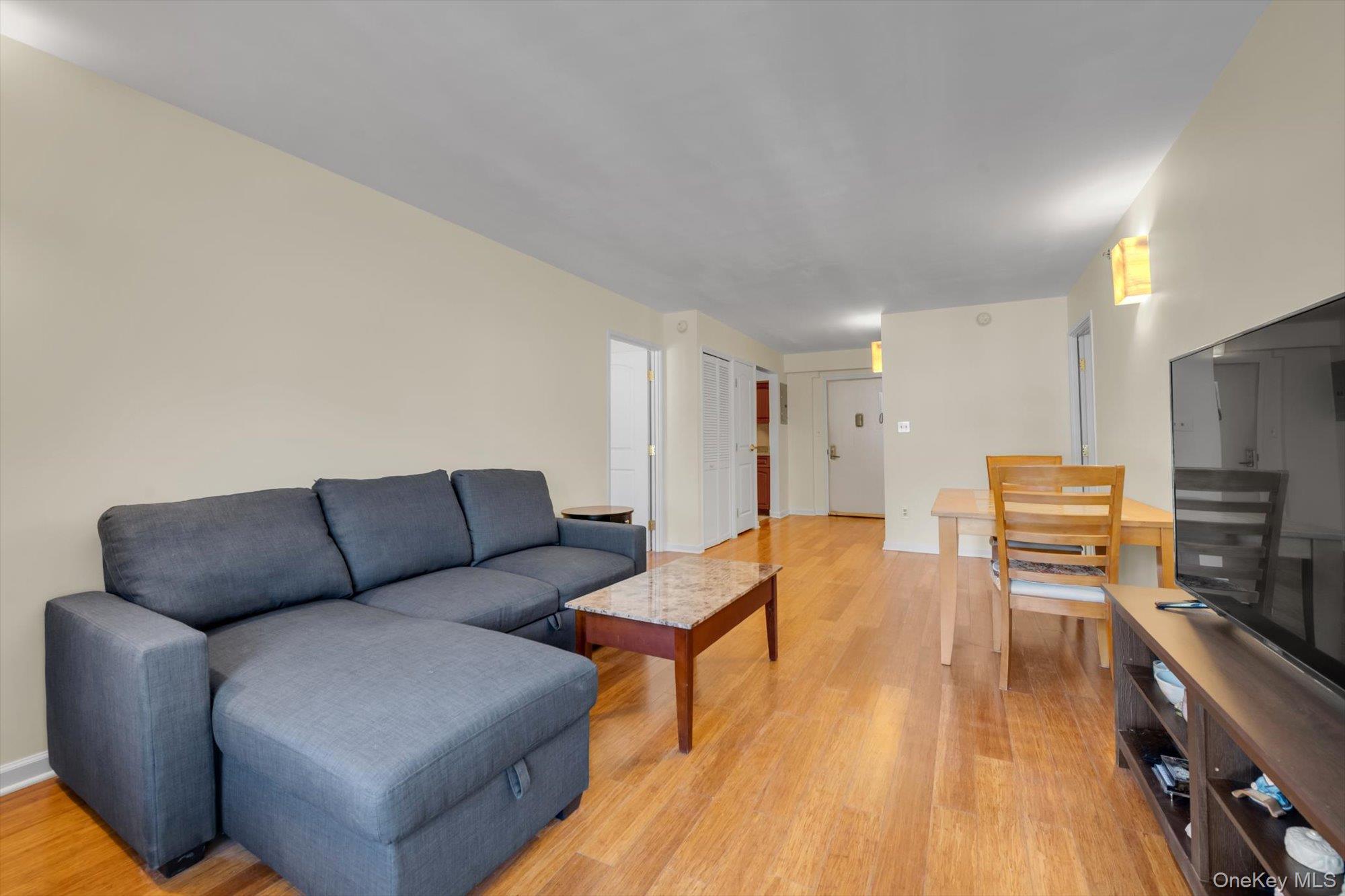 6434 Grand Central Parkway Unit 3G, Forest Hills NY 11375