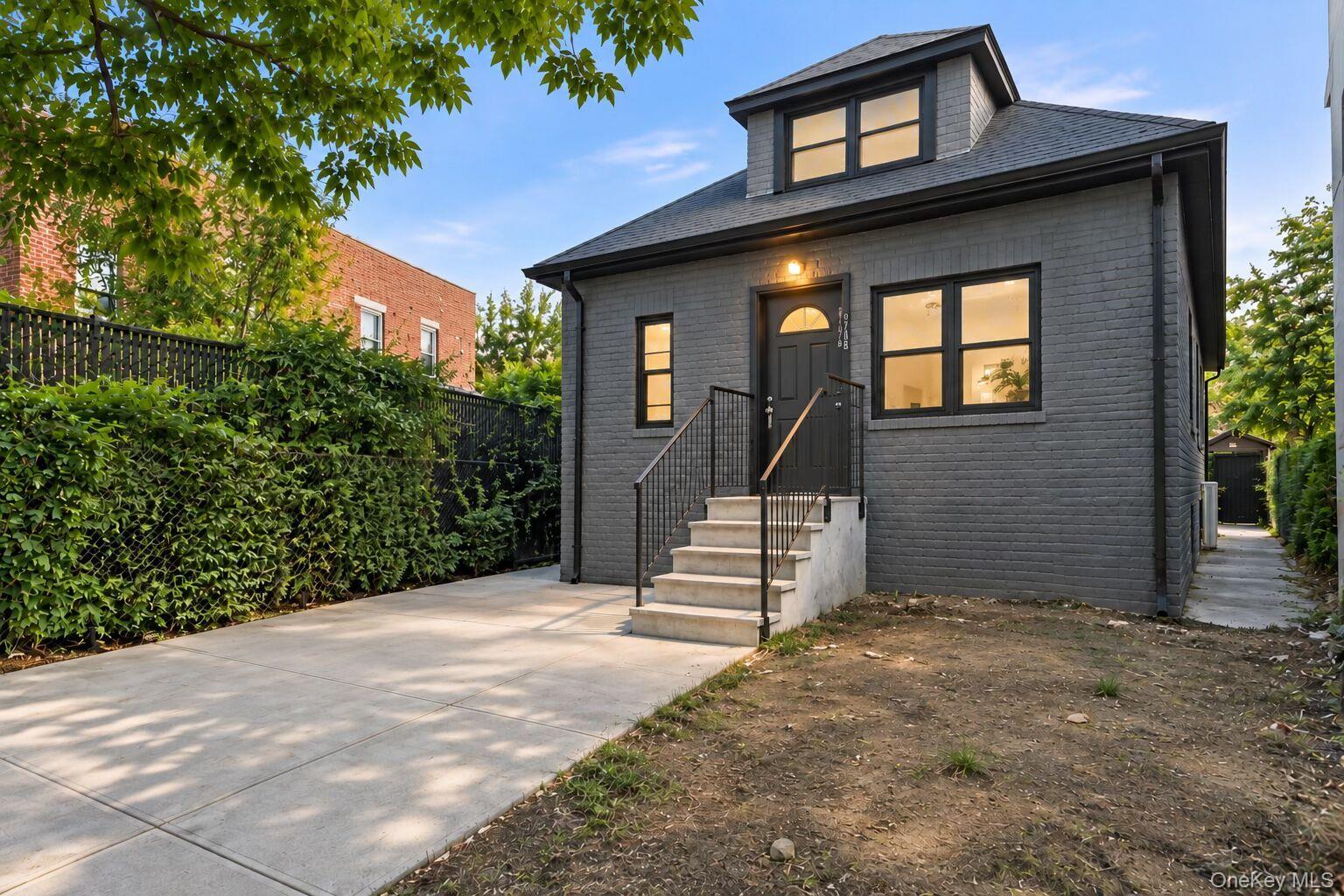 1978 Needham, Bronx NY 10466
