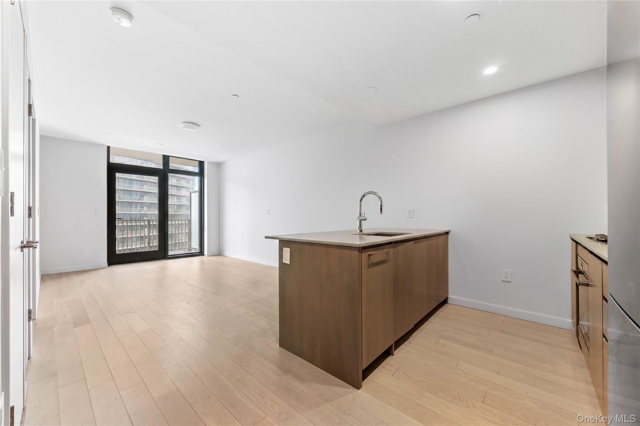 131-02A 40th Road Unit 14B, Flushing NY 11354