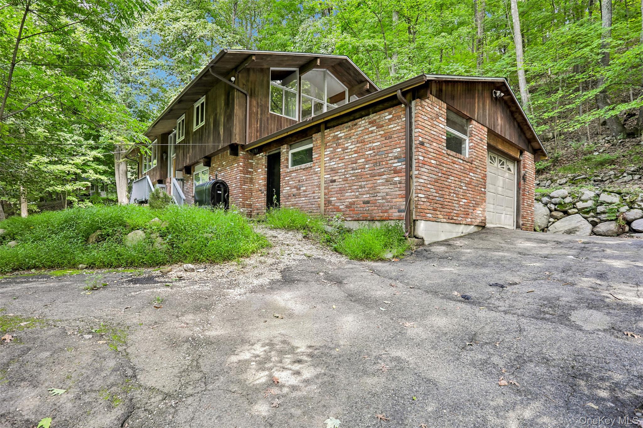 951 Haverstraw Road, Suffern NY 10901